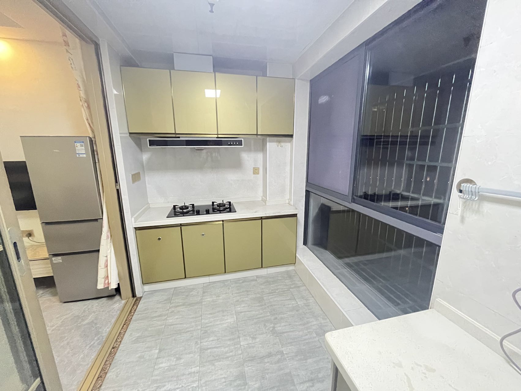 鑫天国际（鑫天偶遇）  1室1厅1卫    1200.0元/月室内图