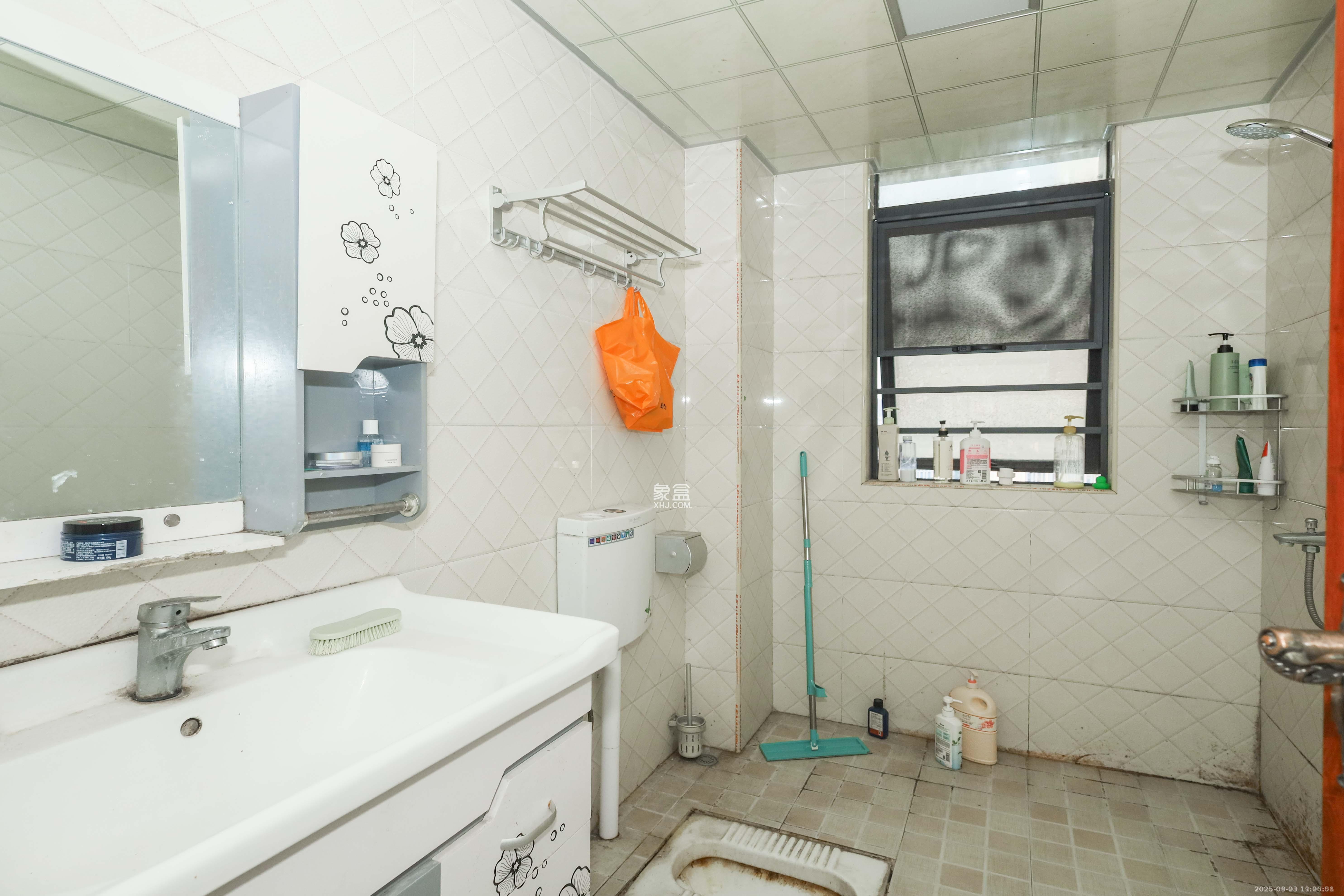 天元涉外景园C区 3室2厅1卫 3000.0元/月 天元涉外景园C区 3室2厅1卫 3000.0元/月室内图