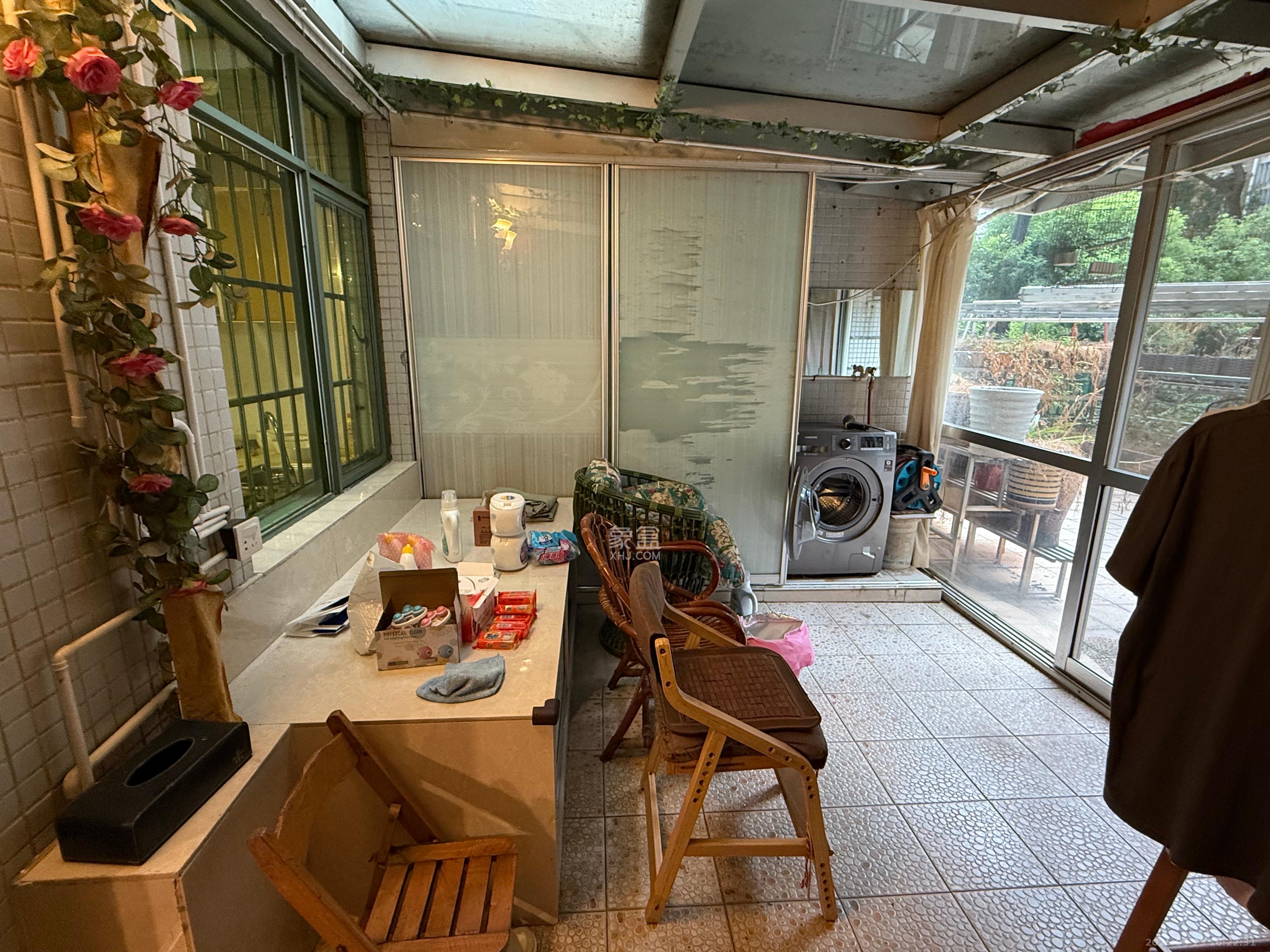 颐美园 3室2厅1卫 2800.0元/月 颐美园 3室2厅1卫 2800.0元/月室内图