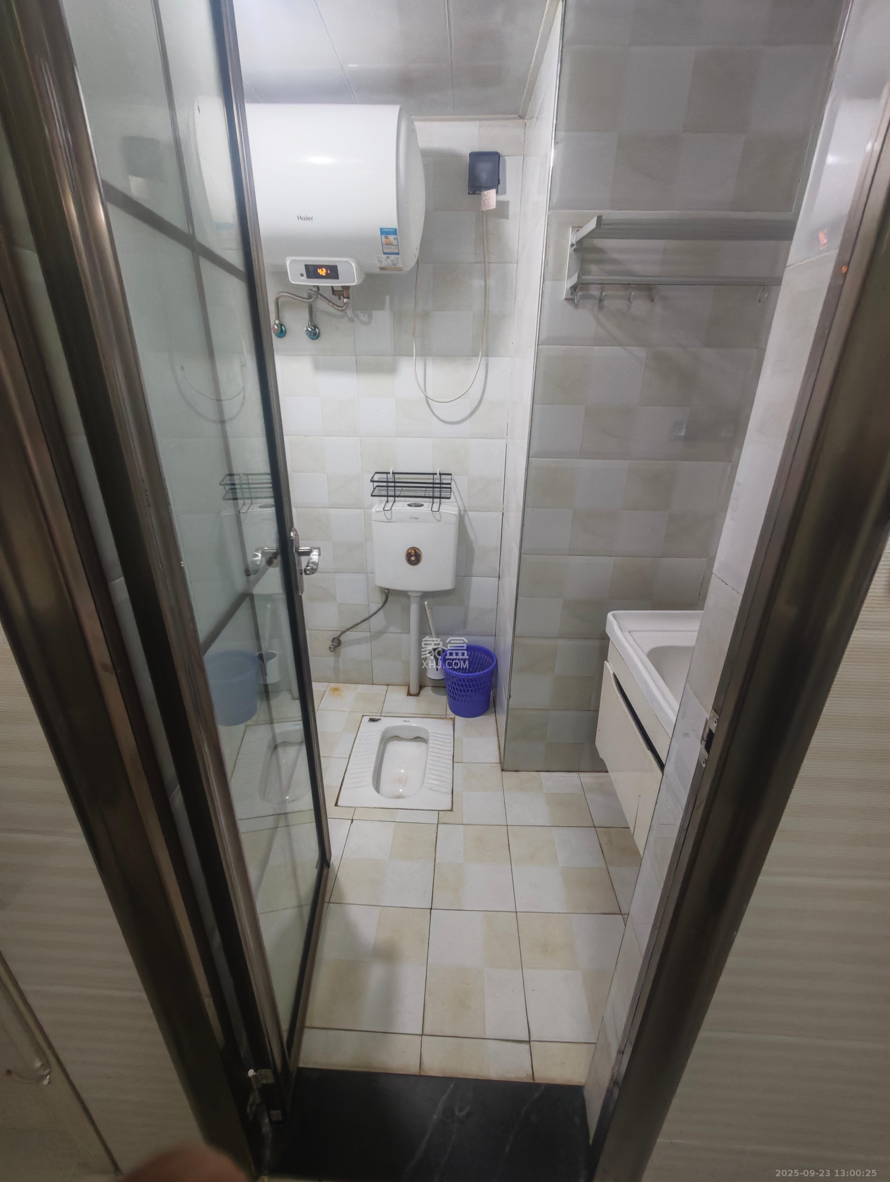 华润五彩城 1室1厅1卫 1400.0元/月 华润五彩城 1室1厅1卫 1400.0元/月室内图