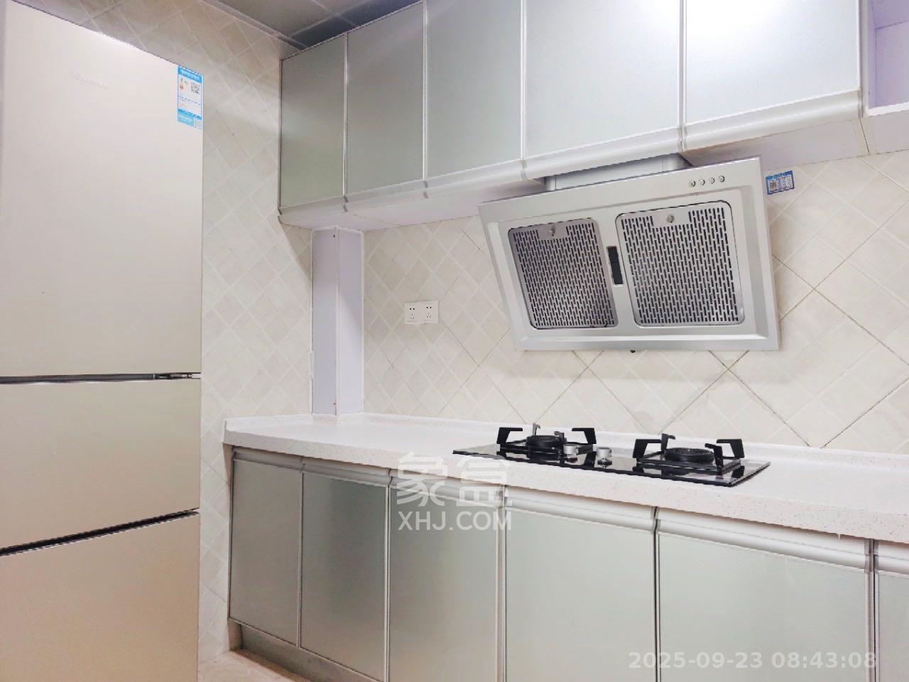 天健芙蓉盛世一期 2室1厅1卫 4000.0元/月 天健芙蓉盛世一期 2室1厅1卫 4000.0元/月室内图