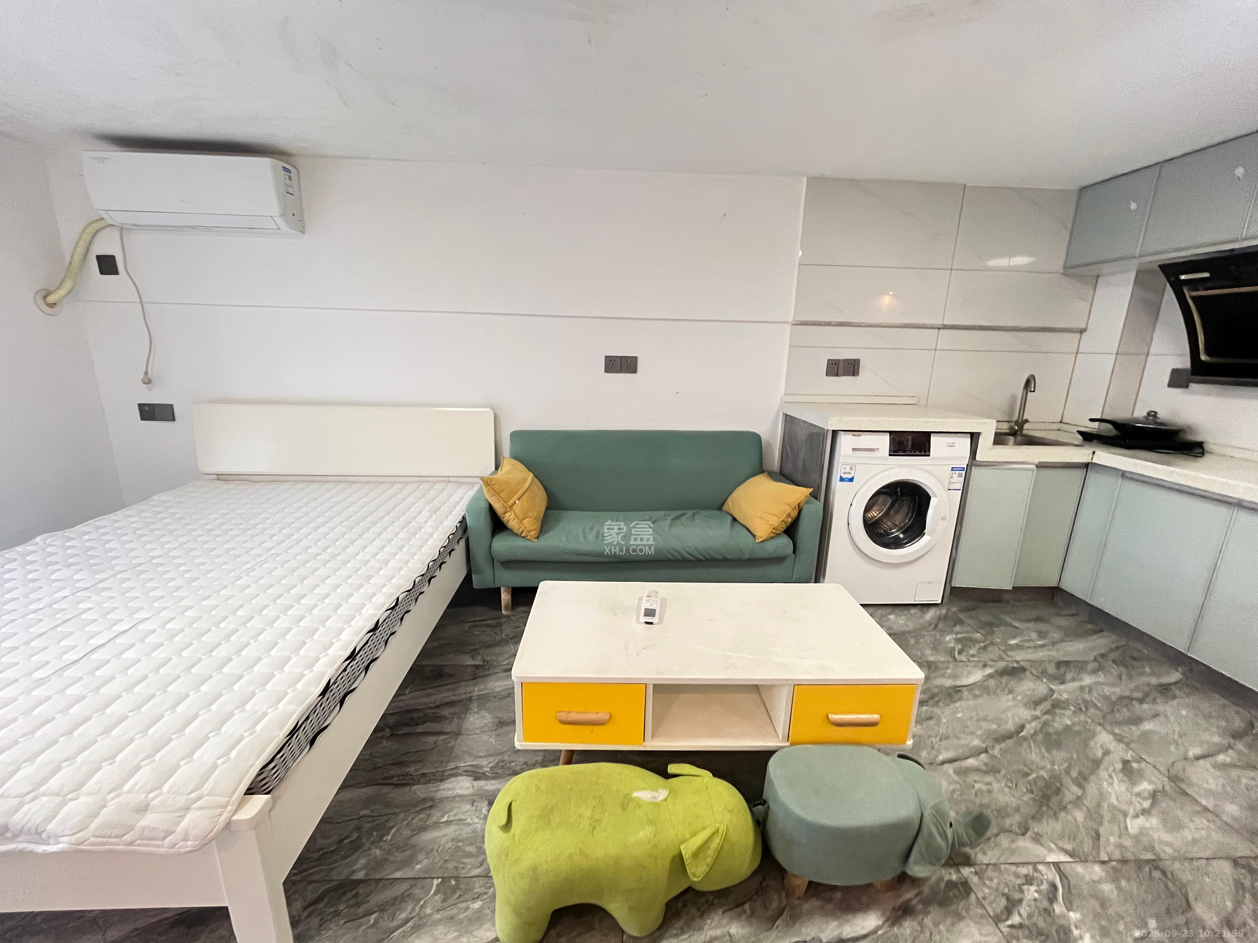 龙湖新壹城 1室1厅1卫 1300.0元/月 龙湖新壹城 1室1厅1卫 1300.0元/月室内图