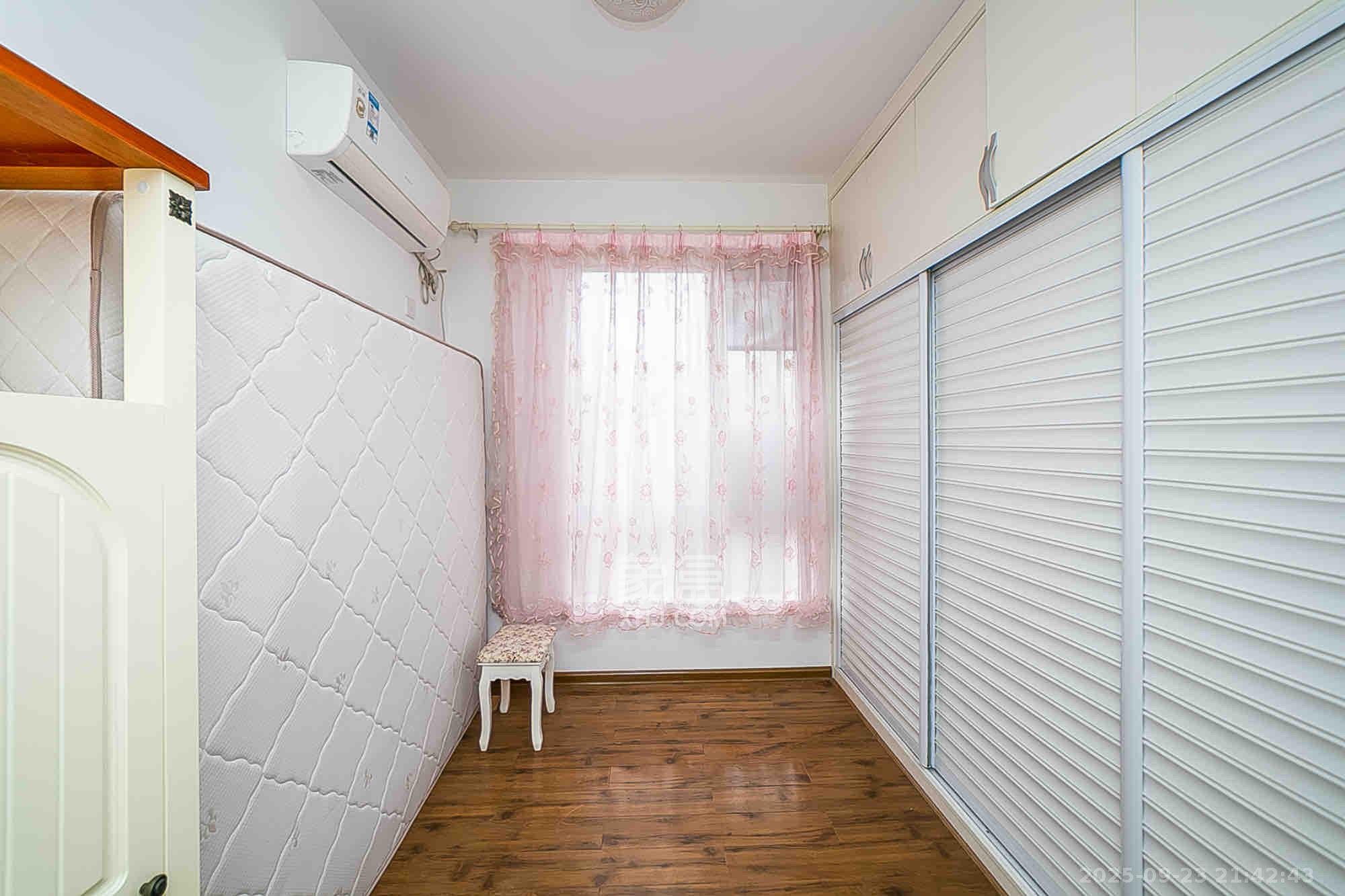 乾城(兴旺乾城) 1室2厅1卫 2200.0元/月 乾城(兴旺乾城) 1室2厅1卫 2200.0元/月室内图