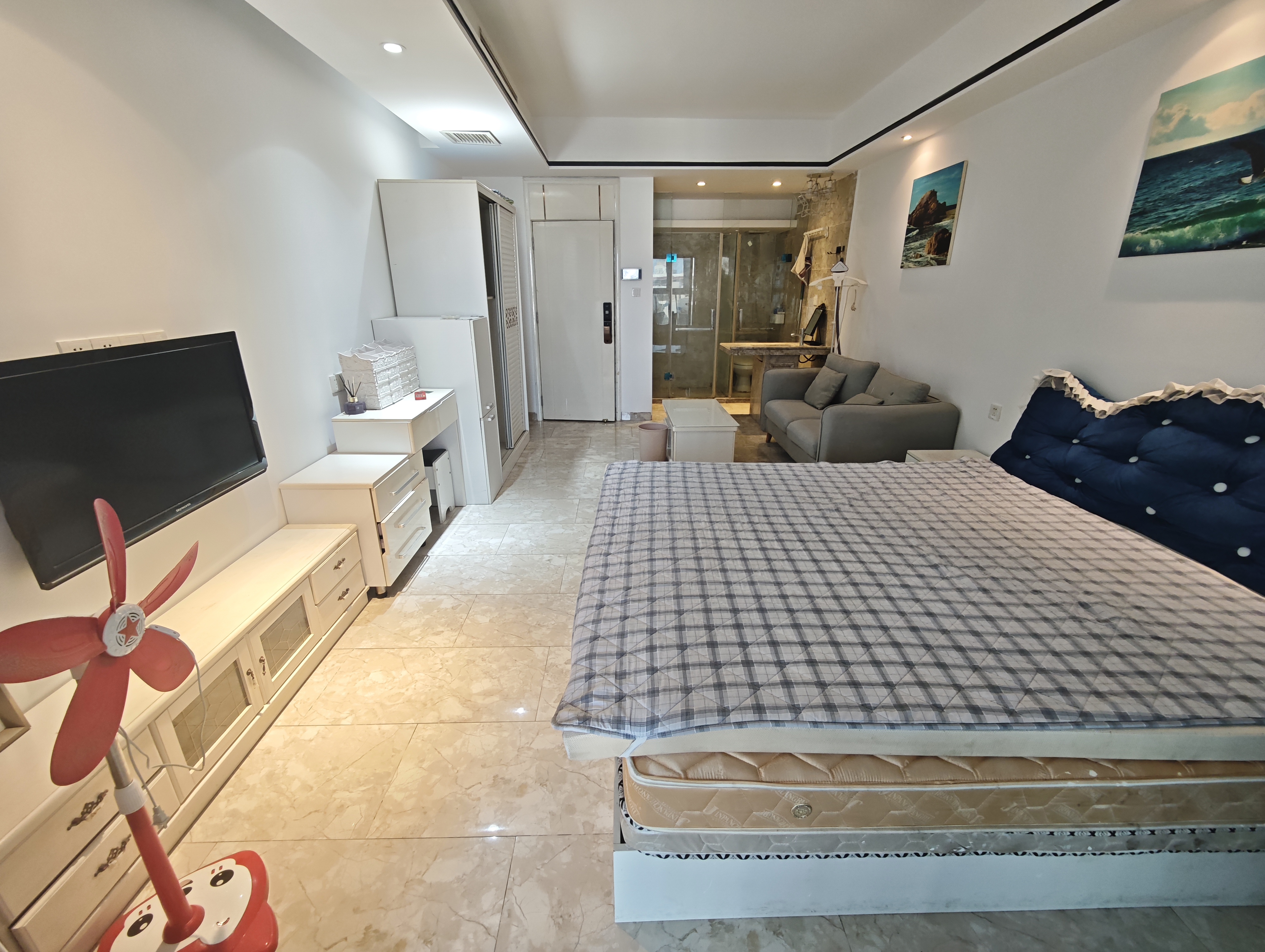 宇建国贸城 1室0厅1卫 2300.0元/月 宇建国贸城 1室0厅1卫 2300.0元/月室内图