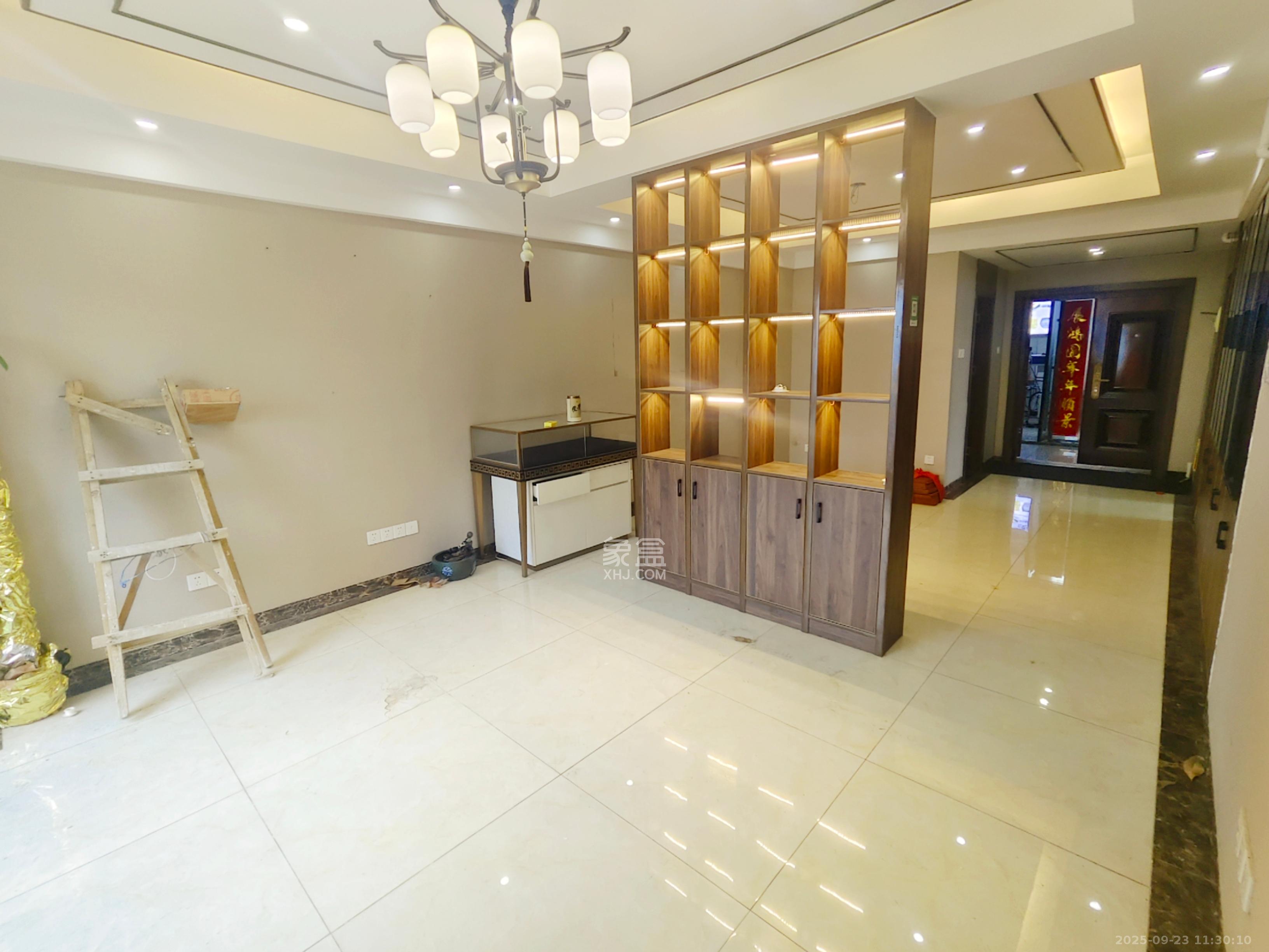 星大峰汇商务楼 3室2厅1卫 2800.0元/月 星大峰汇商务楼 3室2厅1卫 2800.0元/月室内图