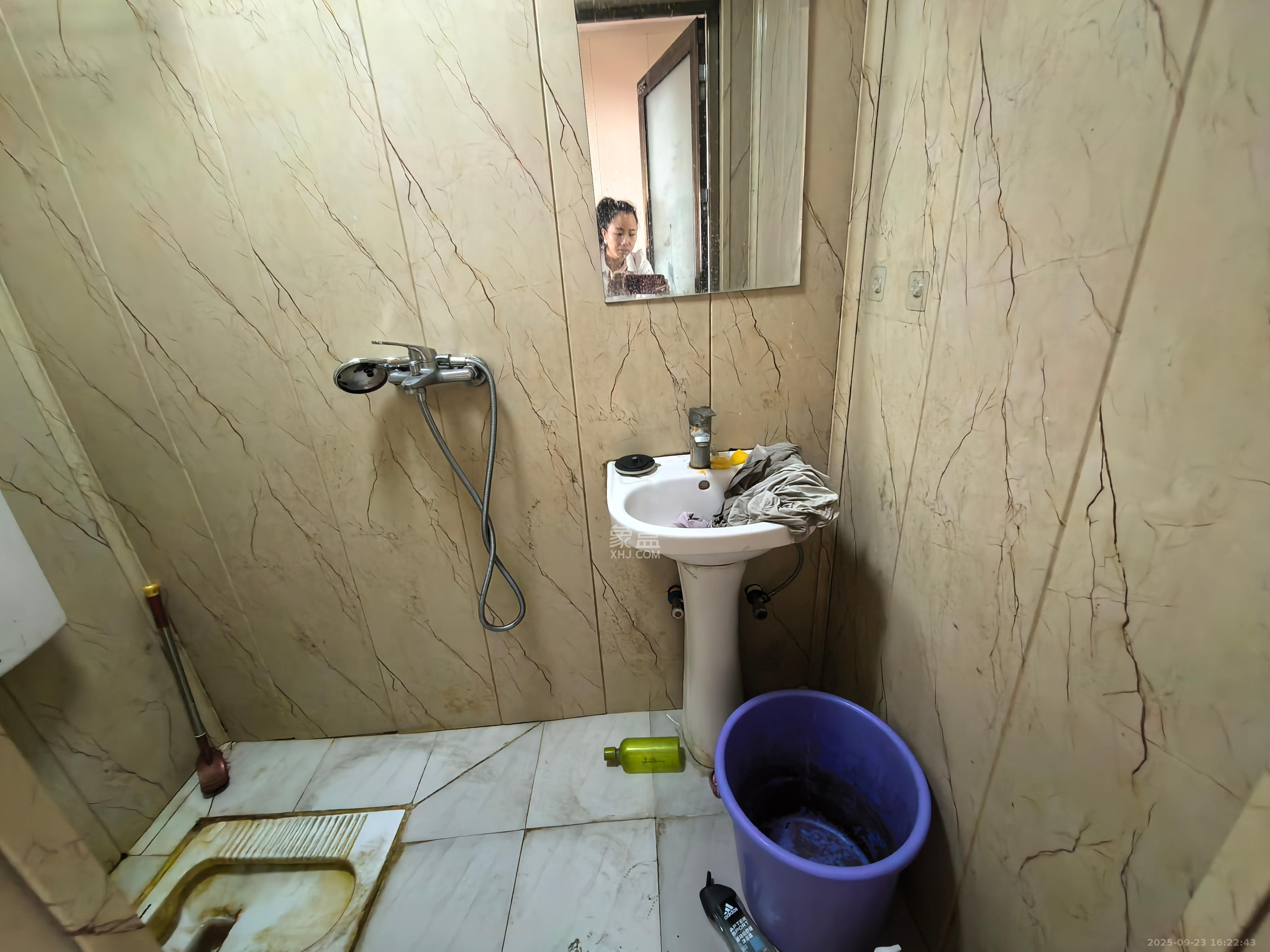 华润置地广场二期 3室2厅3卫 2000.0元/月 华润置地广场二期 3室2厅3卫 2000.0元/月室内图