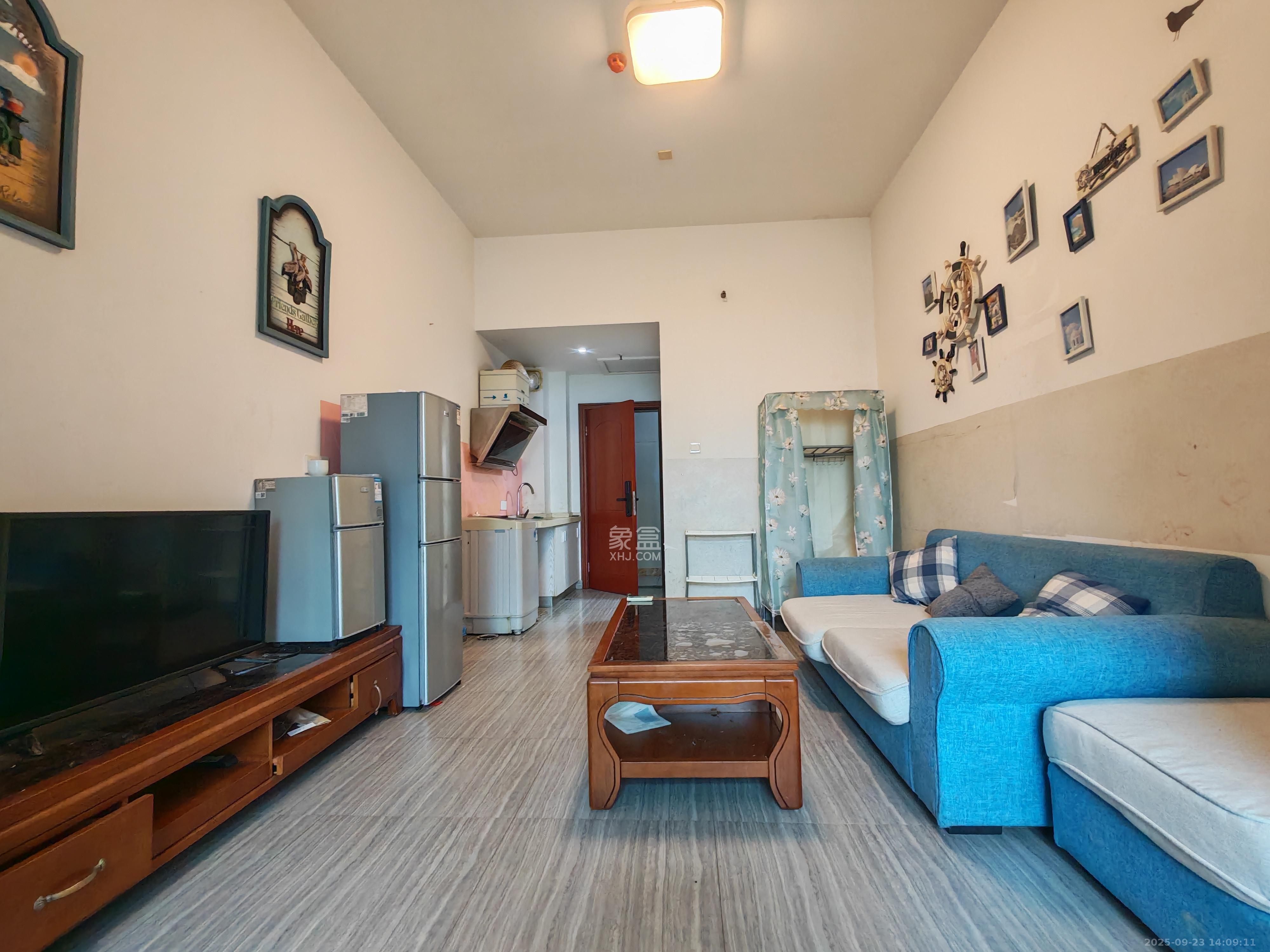 塞纳公馆  1室1厅1卫    1100.0元/月 塞纳公馆  1室1厅1卫    1100.0元/月