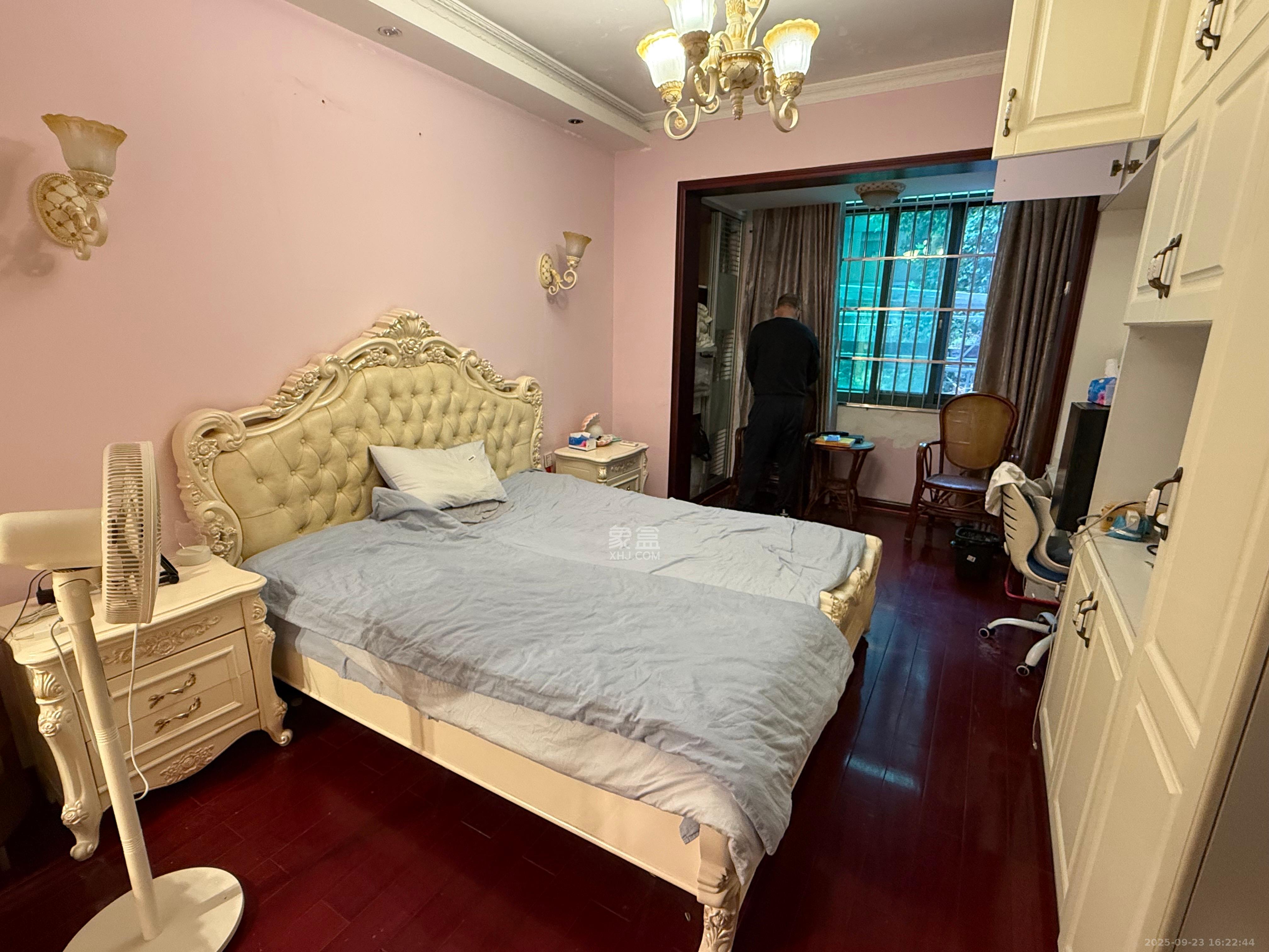 颐美园  3室2厅1卫    2800.0元/月室内图