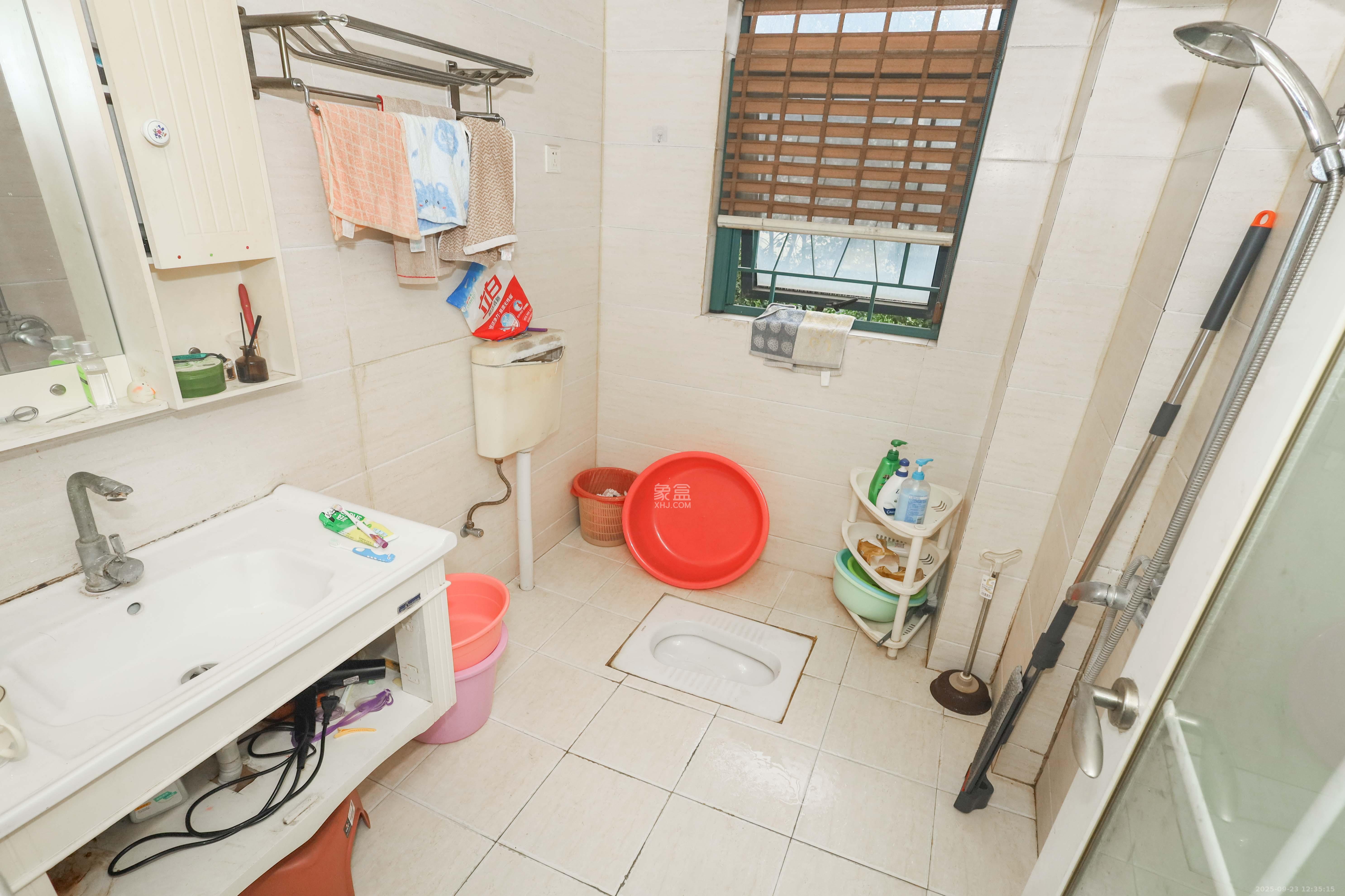 麓谷公馆(涉外国际公馆) 2室0厅0卫 55.0万 麓谷公馆(涉外国际公馆) 2室0厅0卫 55.0万卫生间