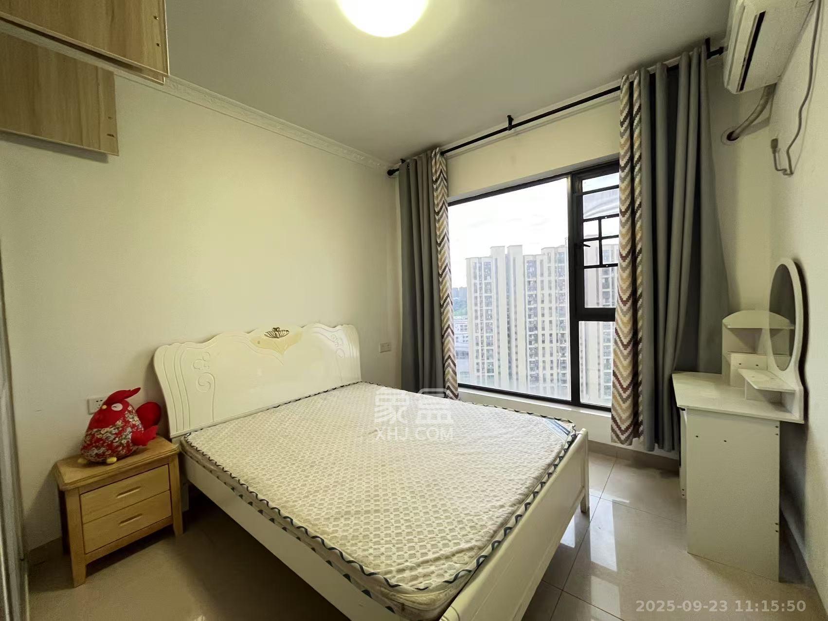 卓越蔚蓝城邦 3室2厅1卫 1700.0元/月 卓越蔚蓝城邦 3室2厅1卫 1700.0元/月室内图