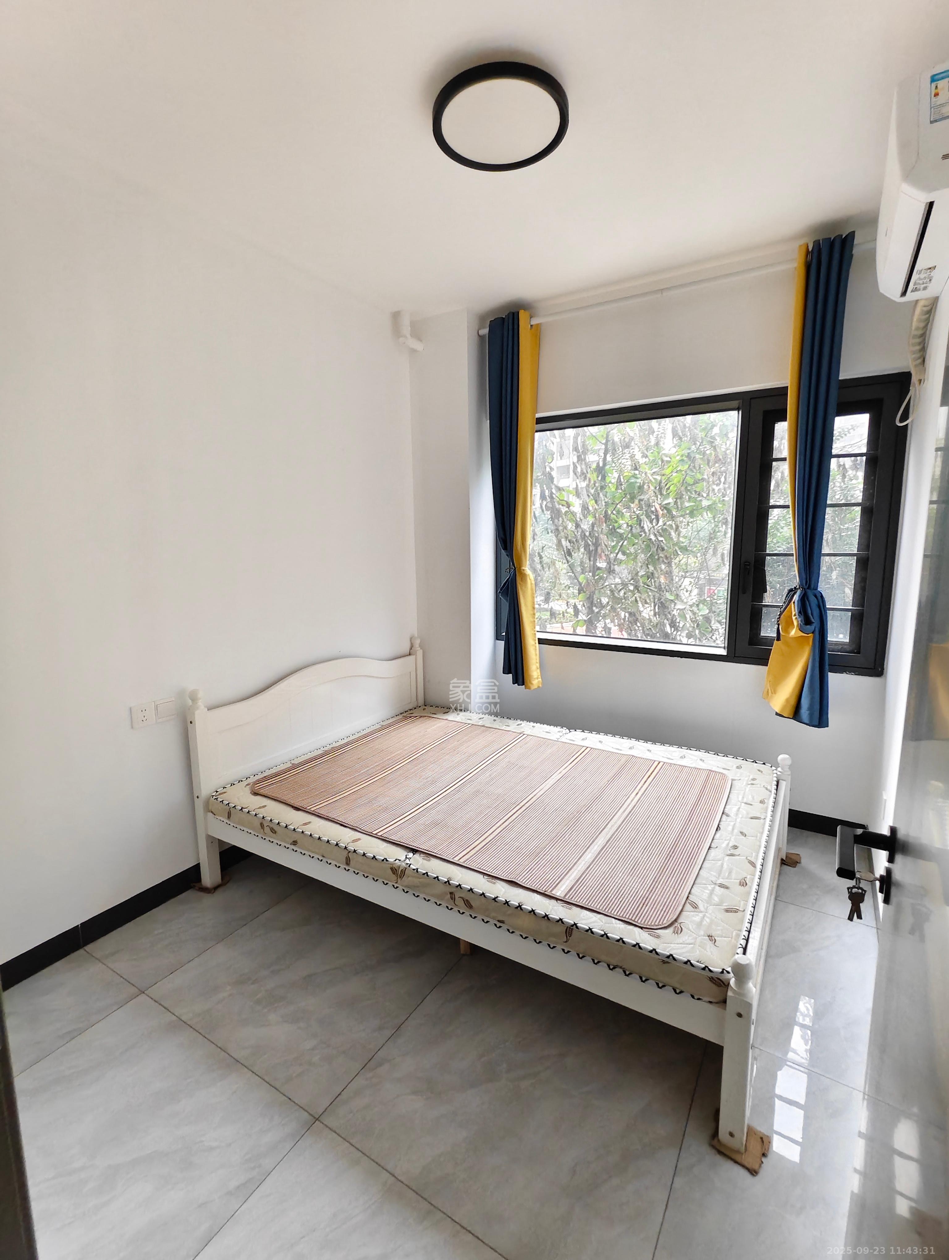 明发阅江悦府 4室2厅2卫 2500.0元/月 明发阅江悦府 4室2厅2卫 2500.0元/月室内图