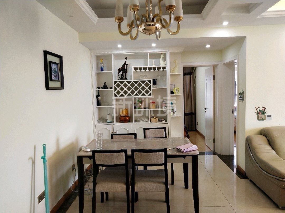 高盛澧园三期 3室2厅2卫 2000.0元/月 高盛澧园三期 3室2厅2卫 2000.0元/月室内图