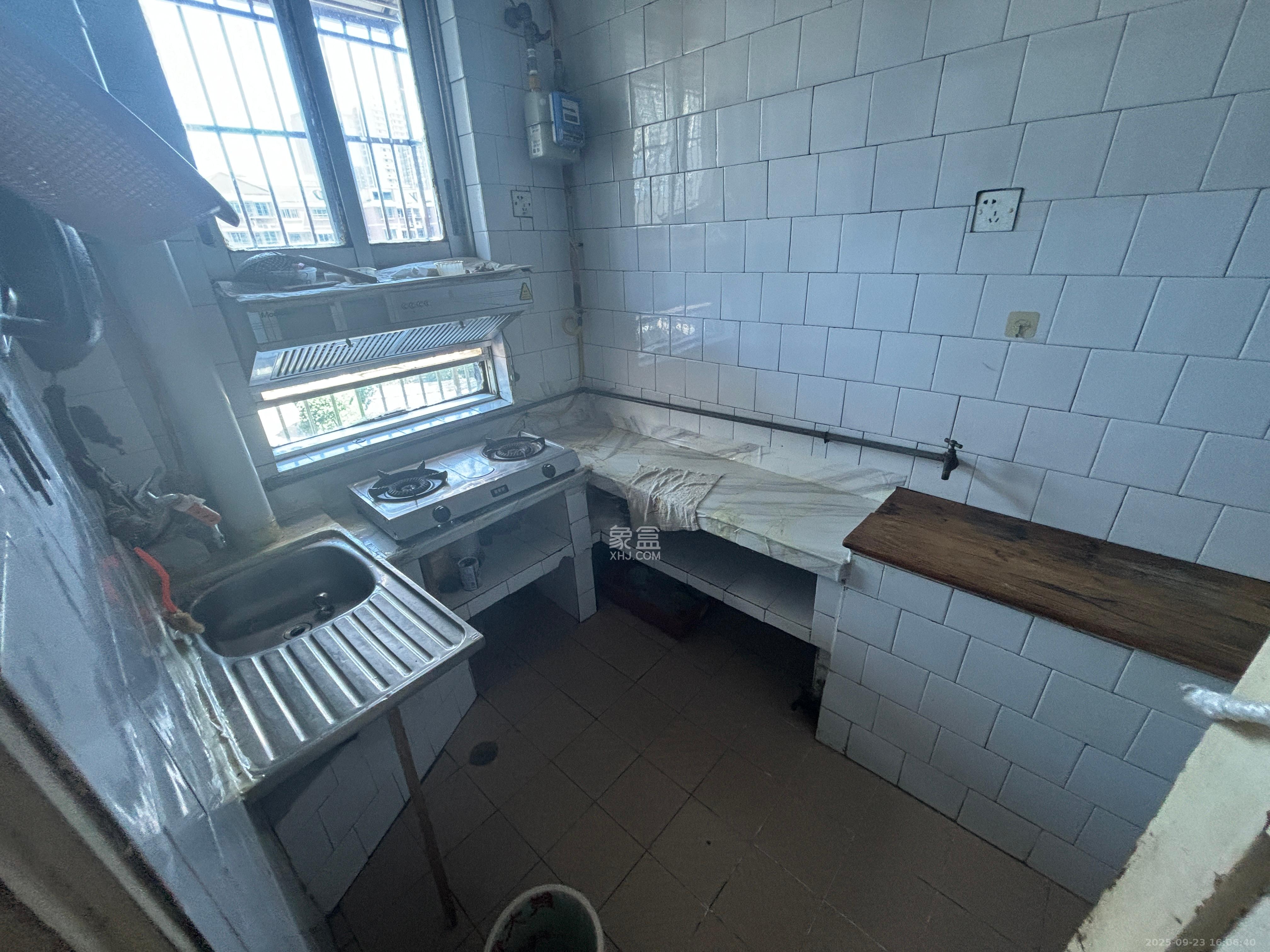 水泵厂宿舍 2室2厅1卫 1200.0元/月 水泵厂宿舍 2室2厅1卫 1200.0元/月室内图