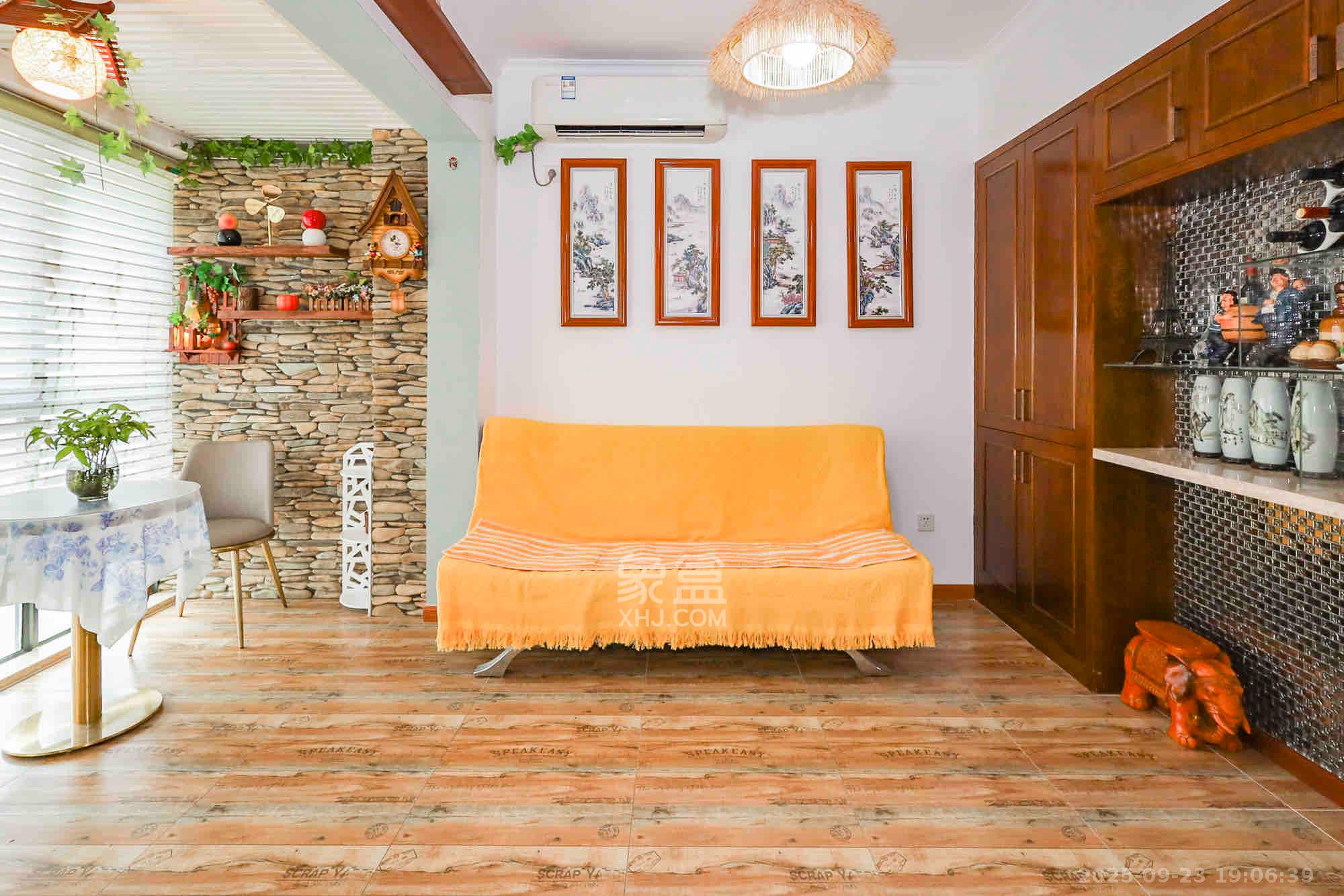 滨江一号(丰泰花园) 3室2厅2卫 3200.0元/月 滨江一号(丰泰花园) 3室2厅2卫 3200.0元/月室内图