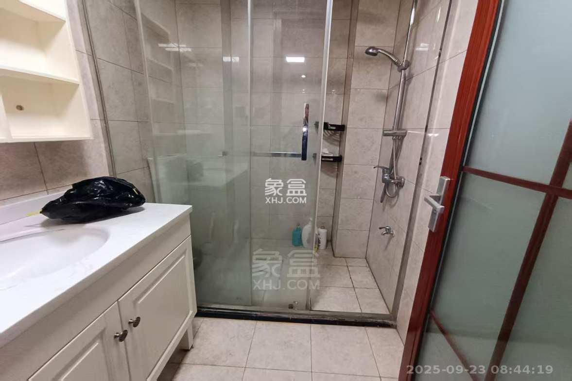 壹品熙园 4室2厅2卫 2700.0元/月 壹品熙园 4室2厅2卫 2700.0元/月室内图