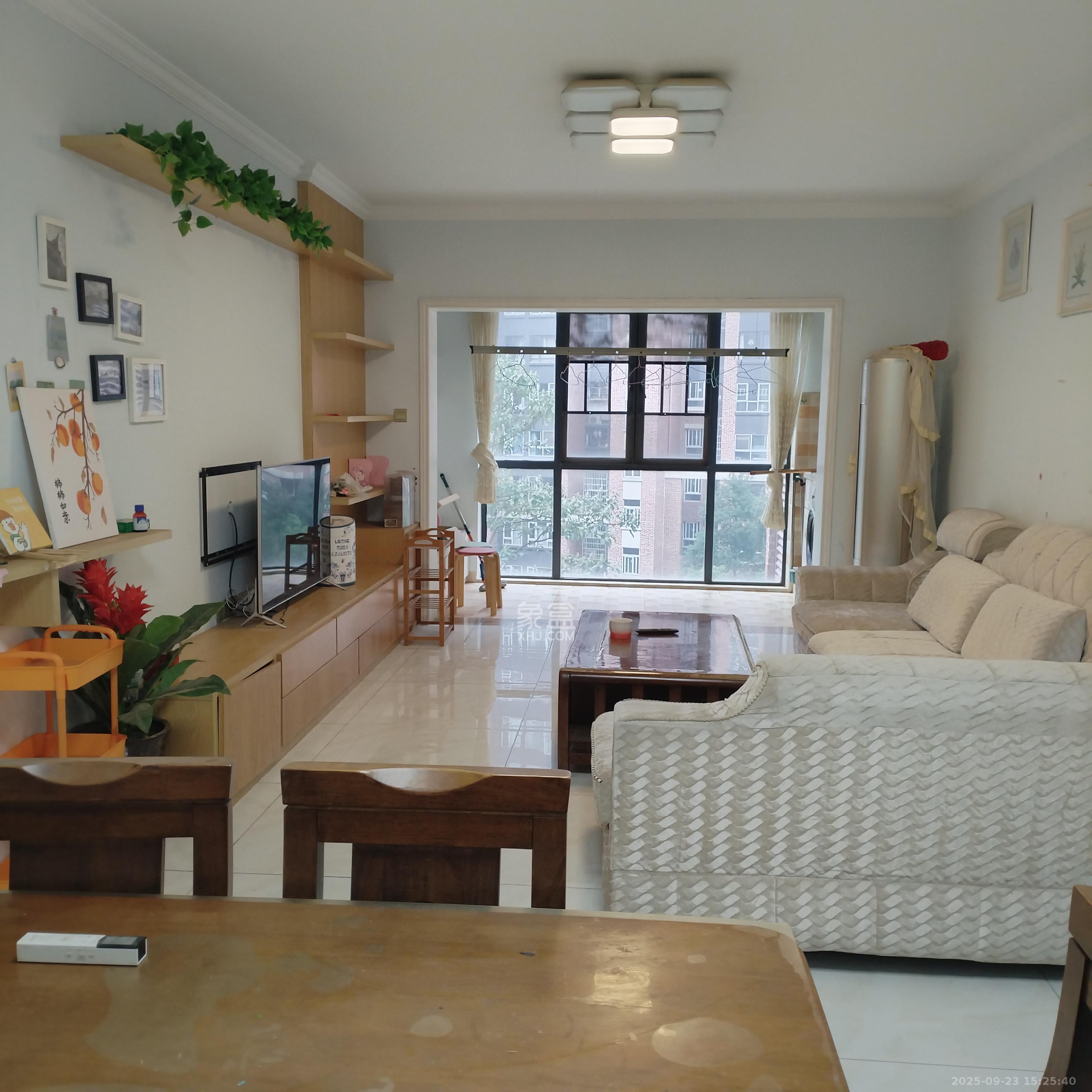 哈佛小镇(五矿哈佛小镇)  4室2厅2卫    2200.0元/月 哈佛小镇(五矿哈佛小镇)  4室2厅2卫    2200.0元/月