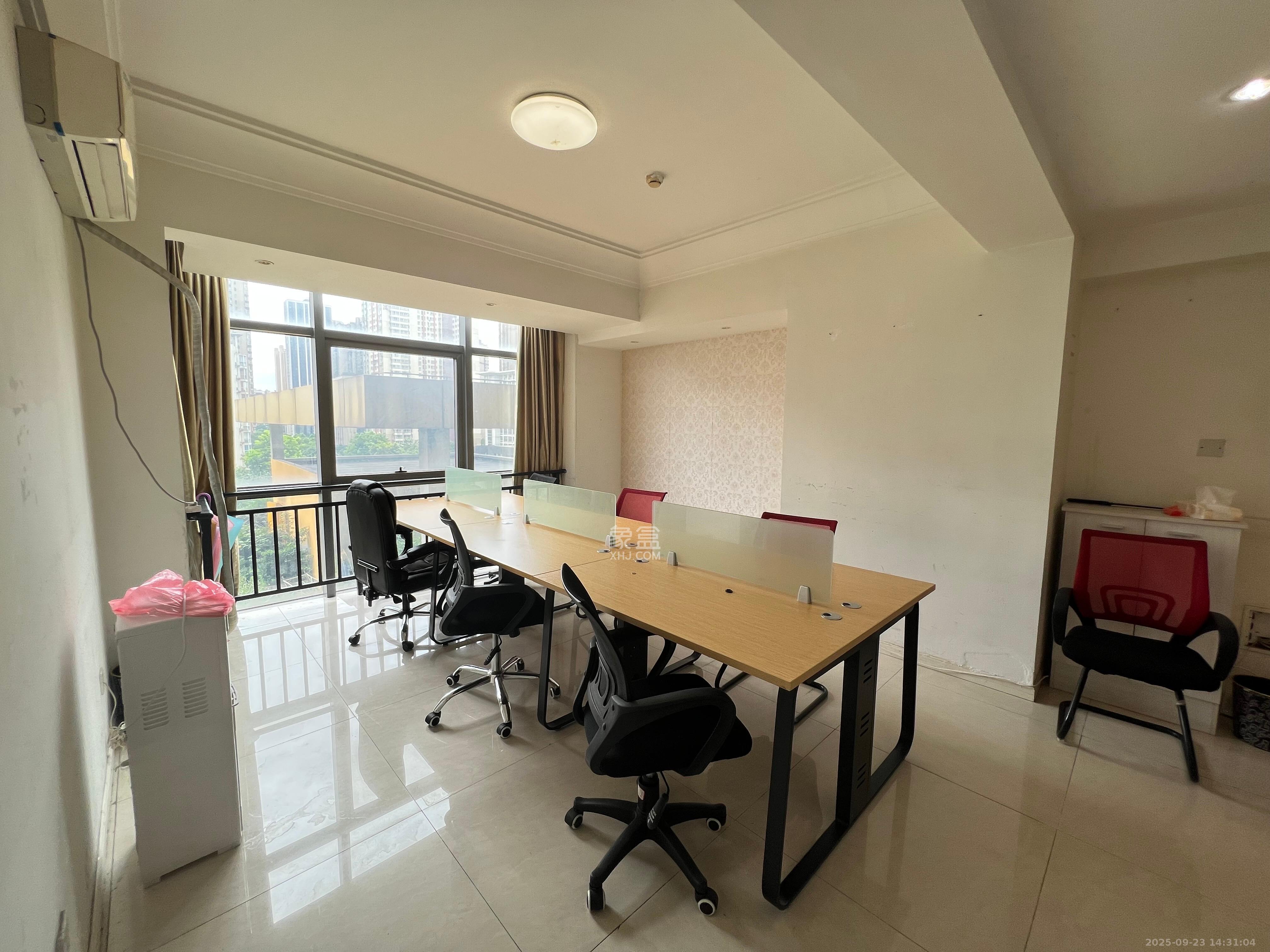 西子一间 2室1厅1卫 2300.0元/月 西子一间 2室1厅1卫 2300.0元/月室内图