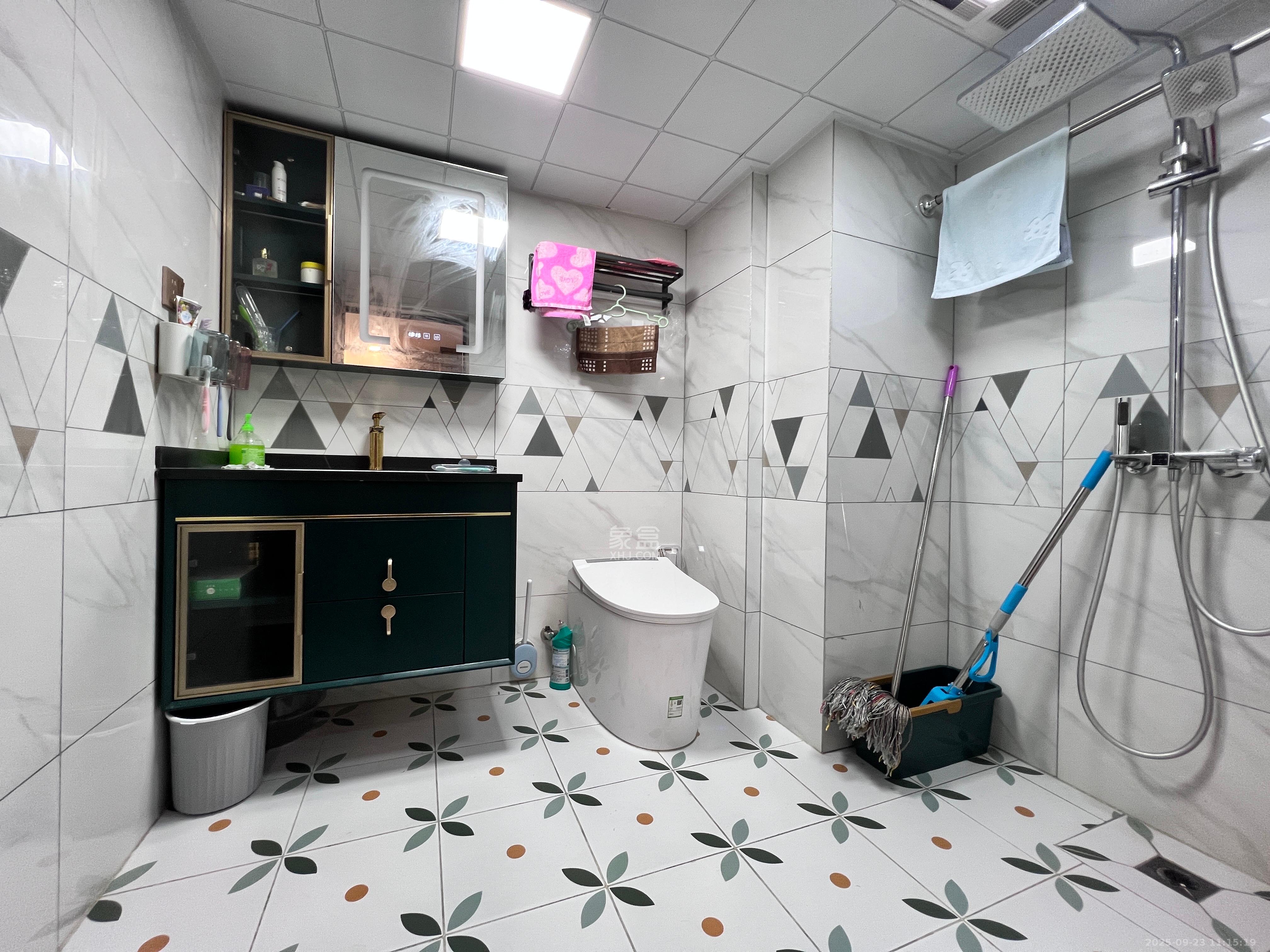 九玺铭城(九玺华府) 2室1厅1卫 3000.0元/月 九玺铭城(九玺华府) 2室1厅1卫 3000.0元/月室内图