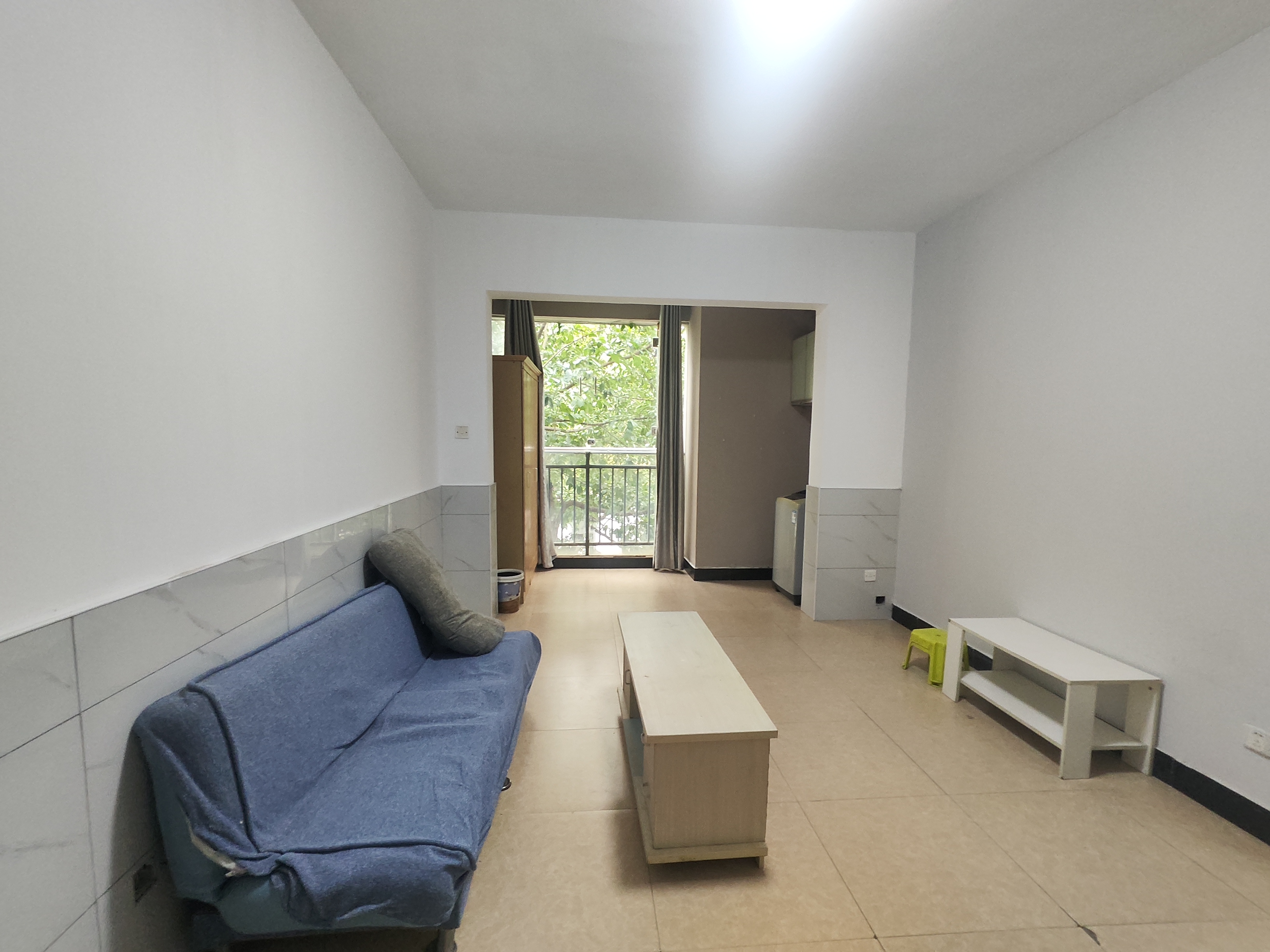 庐山春天早安华晨 1室1厅1卫 1300.0元/月 庐山春天早安华晨 1室1厅1卫 1300.0元/月户型图