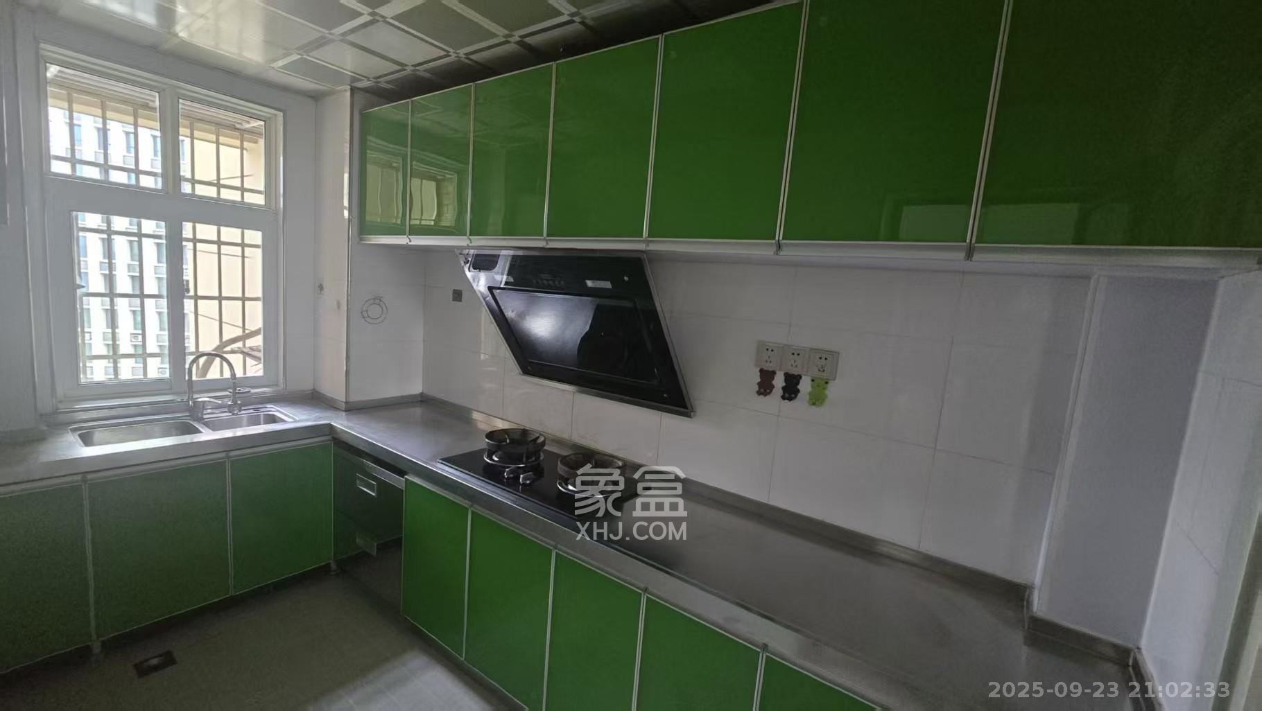 洋湖景园 3室1厅1卫 2400.0元/月 洋湖景园 3室1厅1卫 2400.0元/月室内图