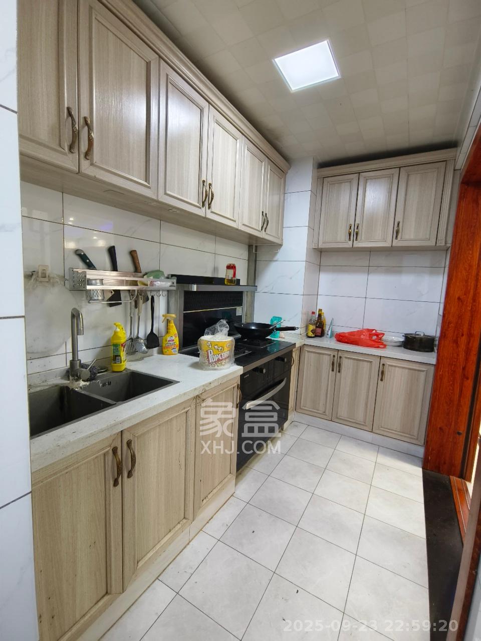 时代倾城三期 4室2厅2卫 2300.0元/月 时代倾城三期 4室2厅2卫 2300.0元/月室内图