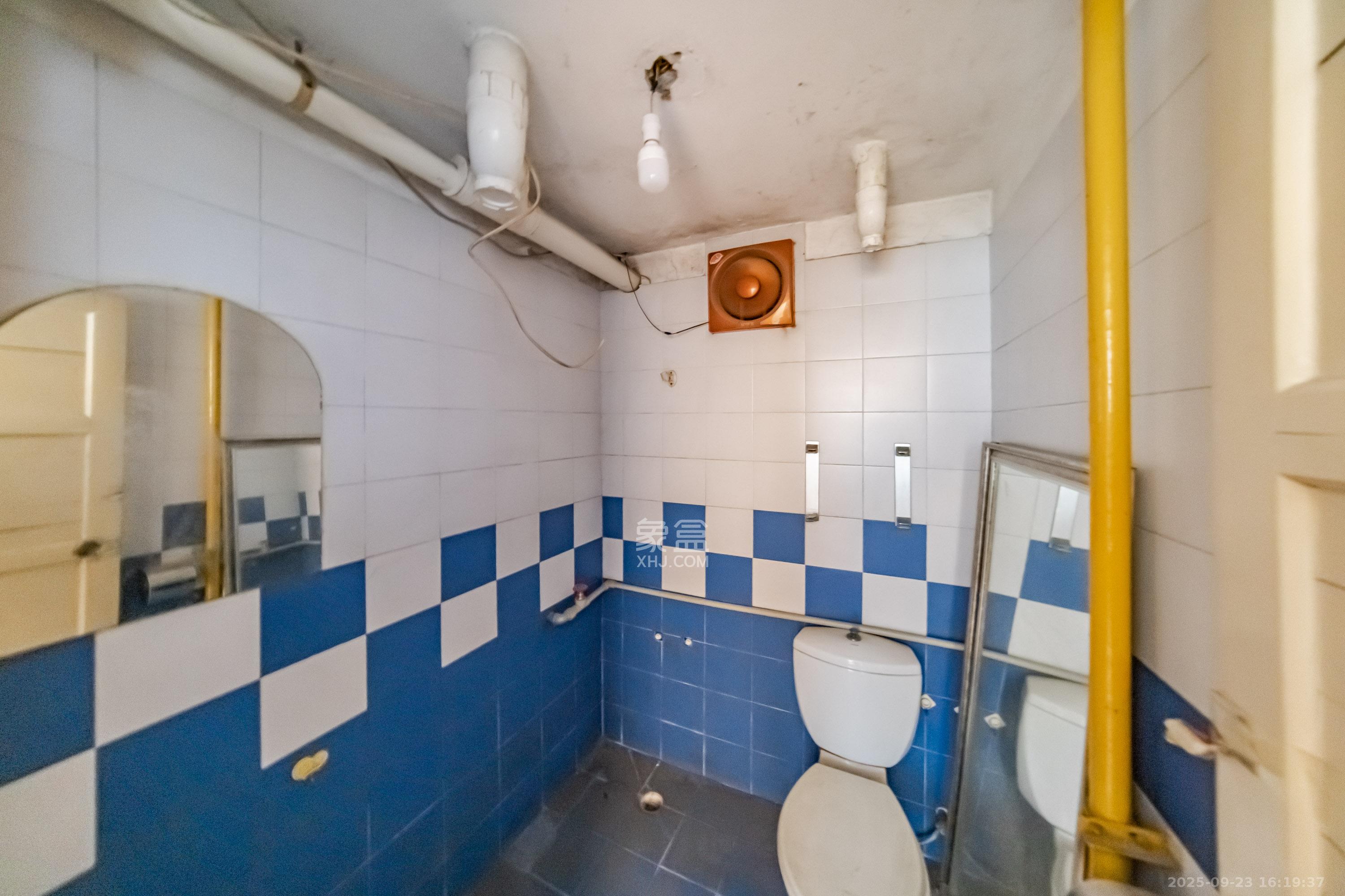 科教新村 3室2厅1卫 106.0万 科教新村 3室2厅1卫 106.0万卫生间