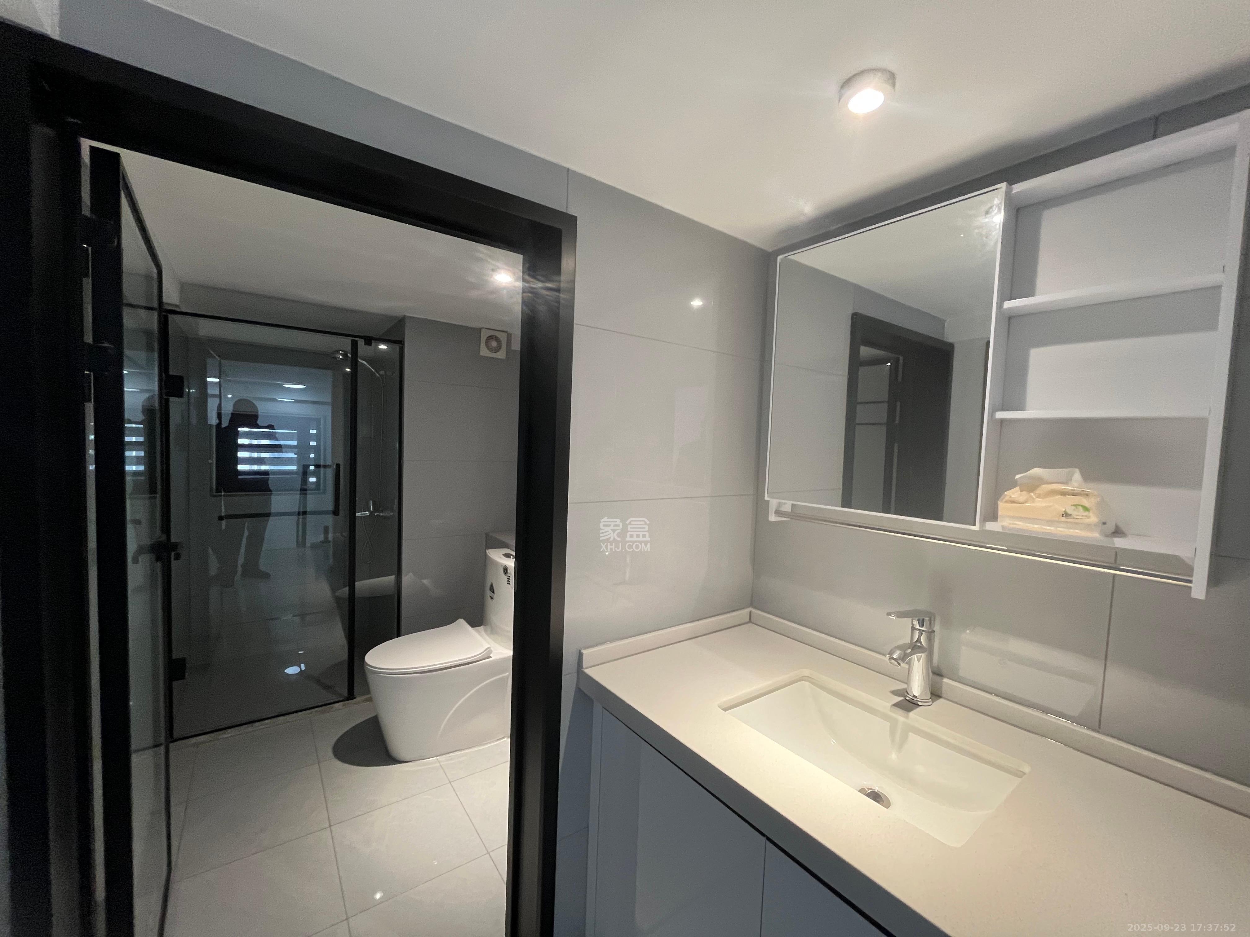 恒大时代广场 3室2厅2卫 2200.0元/月 恒大时代广场 3室2厅2卫 2200.0元/月室内图