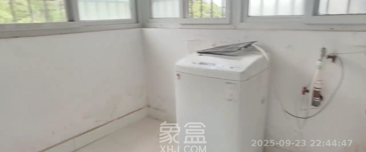 东南明苑  2室1厅1卫   2000.00元/月室内图