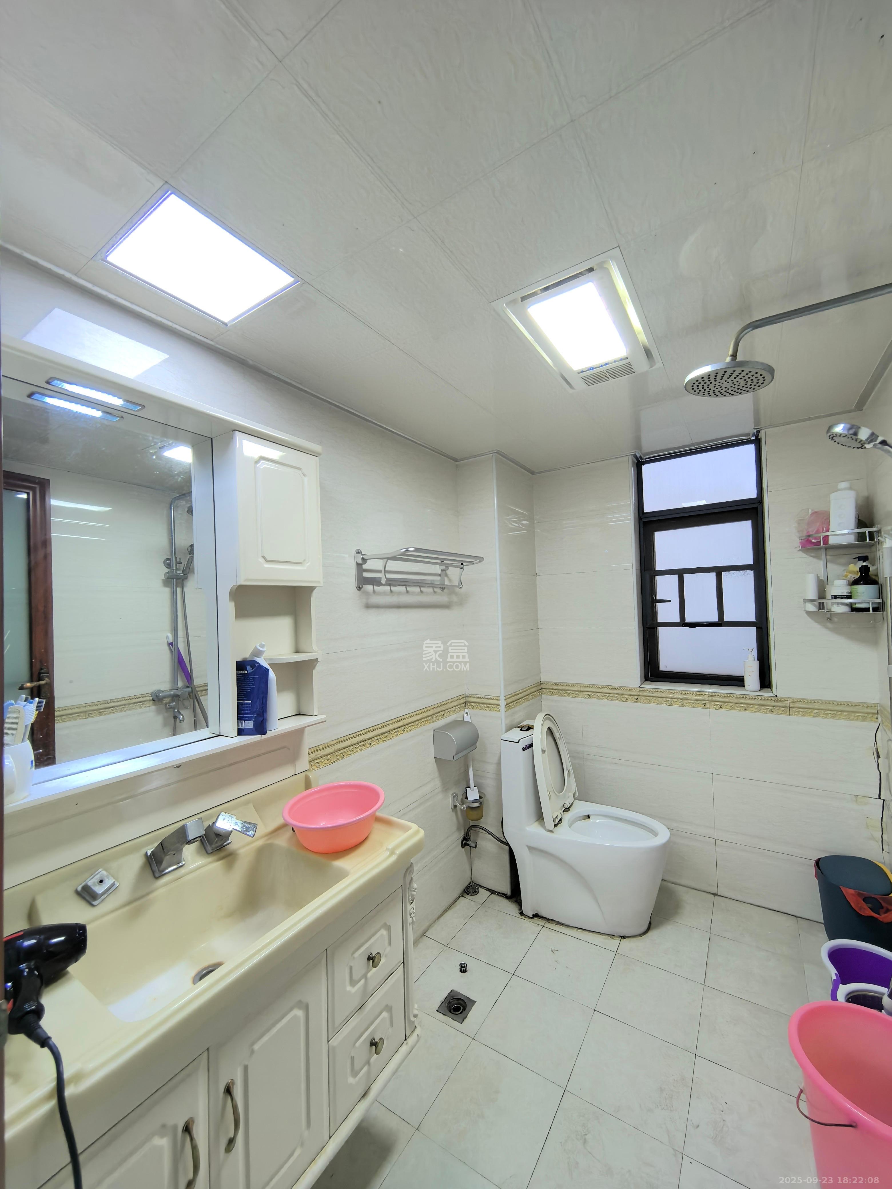 兰亭都荟（璟峰苑）  3室2厅2卫    3300.0元/月室内图