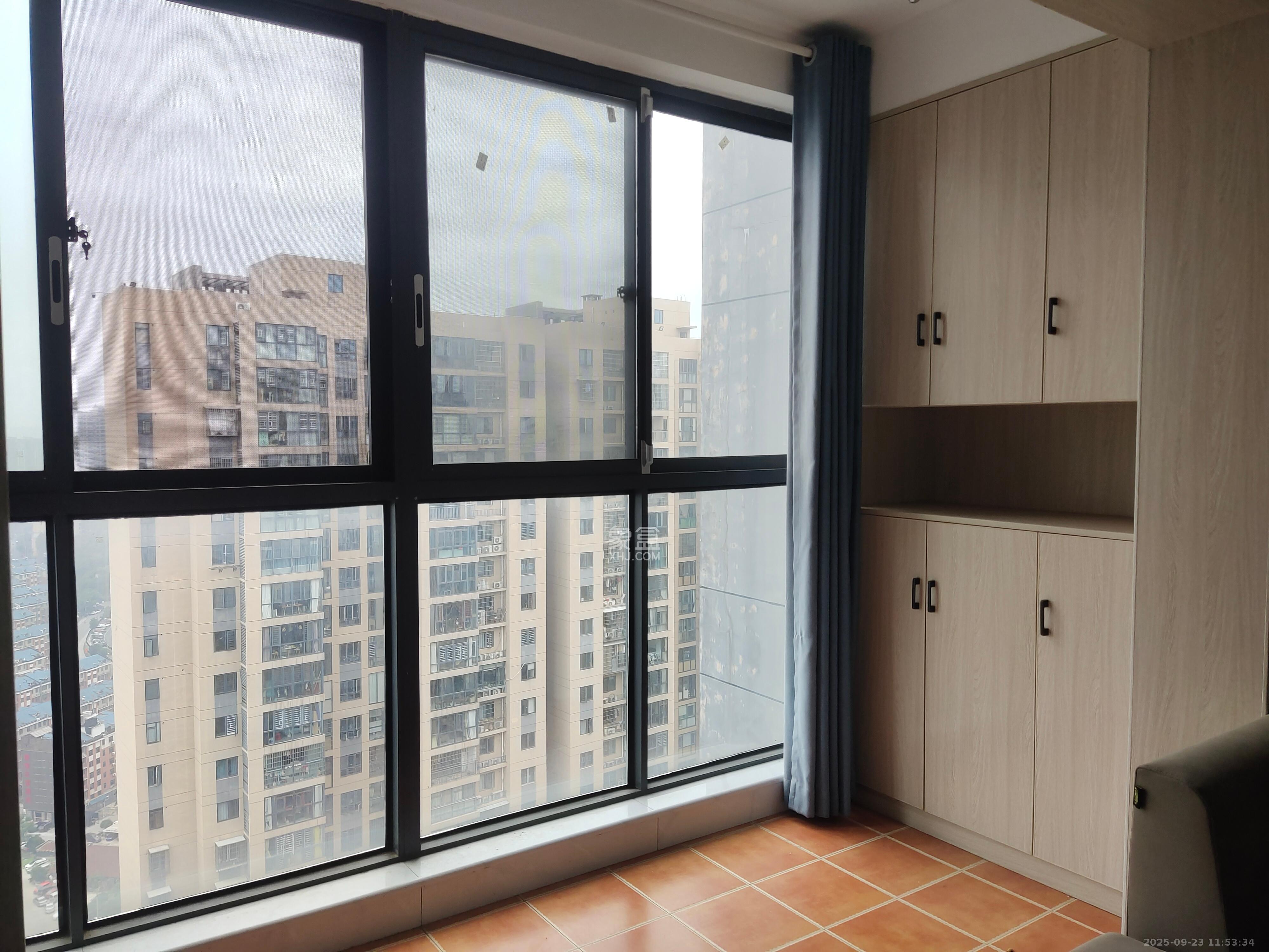 朝正美苑 3室2厅2卫 2700.0元/月 朝正美苑 3室2厅2卫 2700.0元/月室内图