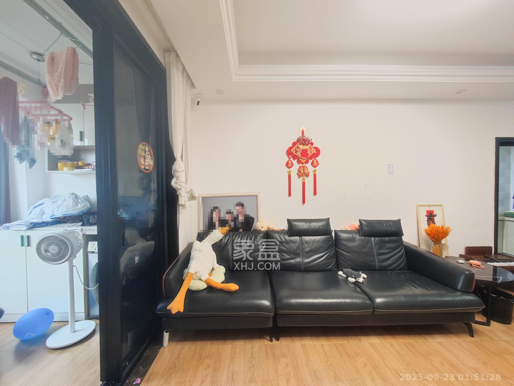 五矿万境水岸二期（五矿万境水岸和苑）  2室2厅1卫    99.6万客厅