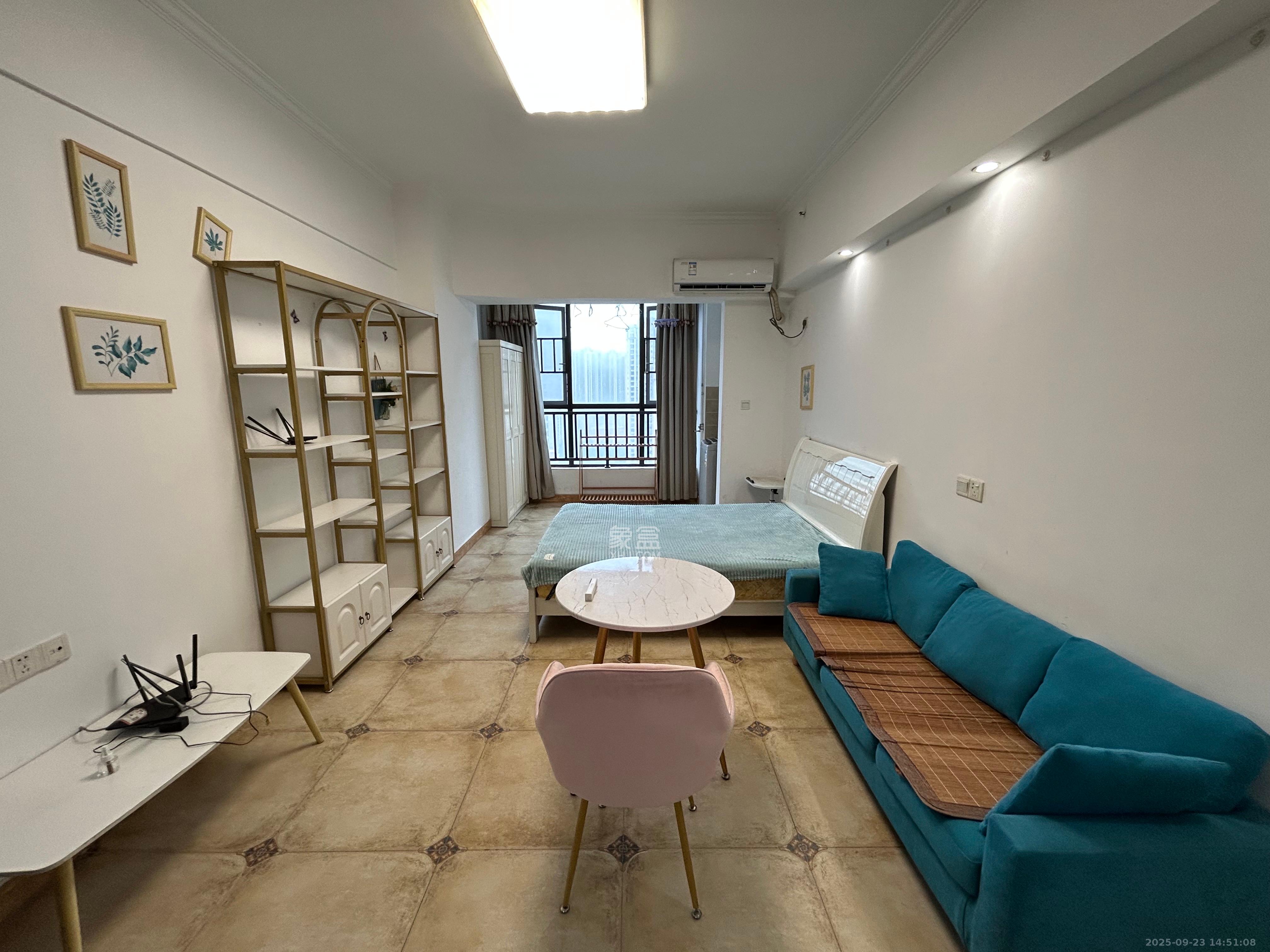 梅溪国际公寓(步步高新天地) 1室1厅1卫 1450.0元/月 梅溪国际公寓(步步高新天地) 1室1厅1卫 1450.0元/月室内图