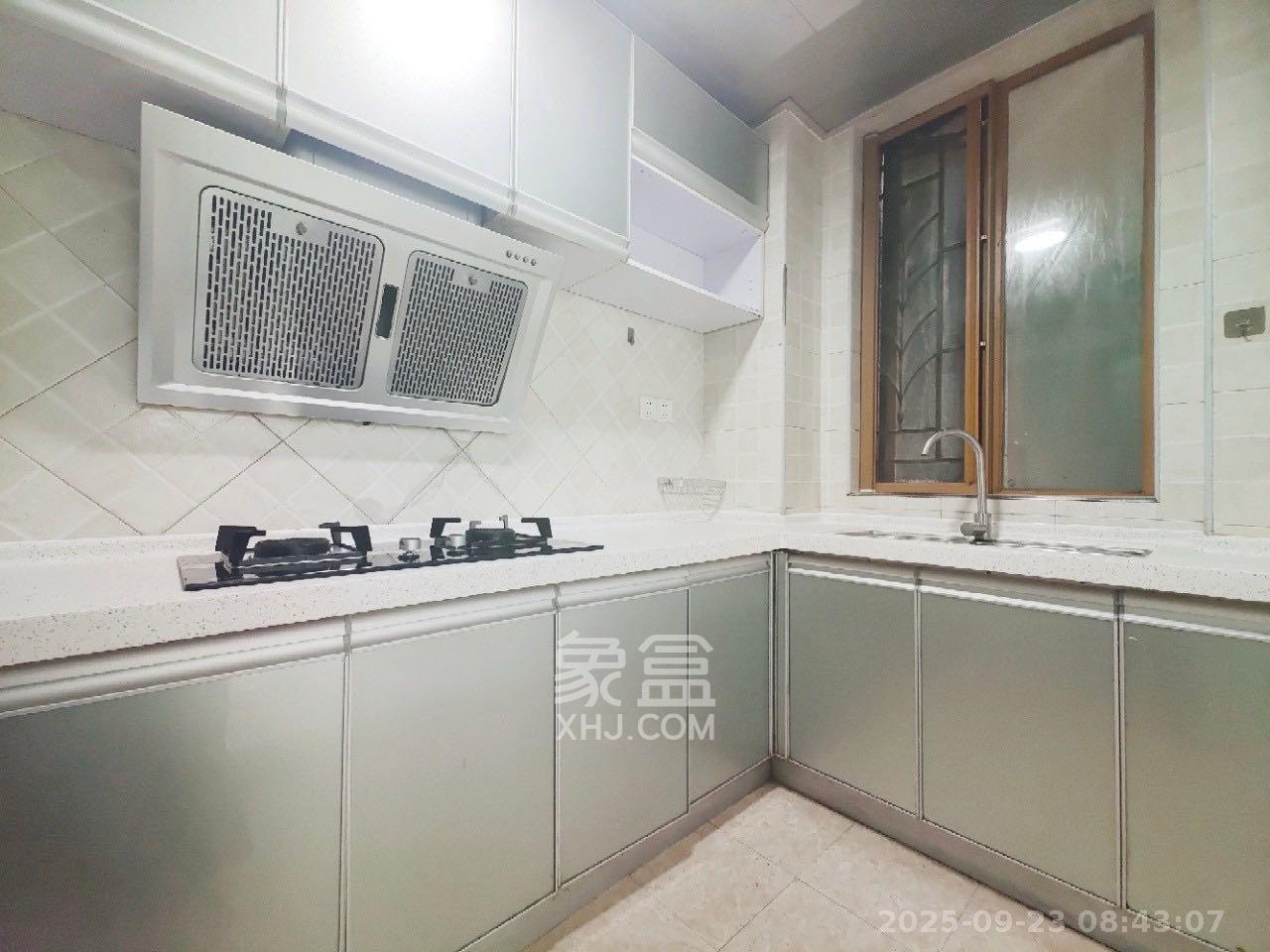 天健芙蓉盛世一期  2室1厅1卫    4000.0元/月室内图