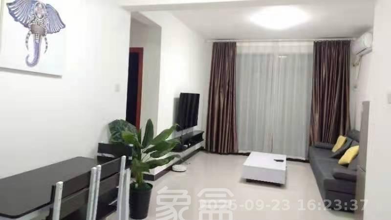 安泰嘉园(湘府邻伴) 1室2厅1卫 2100.0元/月 安泰嘉园(湘府邻伴) 1室2厅1卫 2100.0元/月室内图