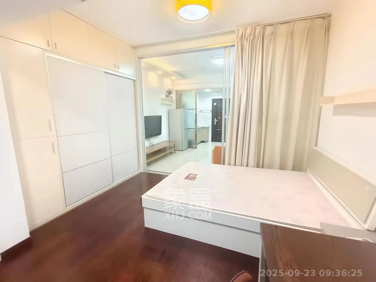 七彩丽都  1室1厅1卫    2000.0元/月室内图