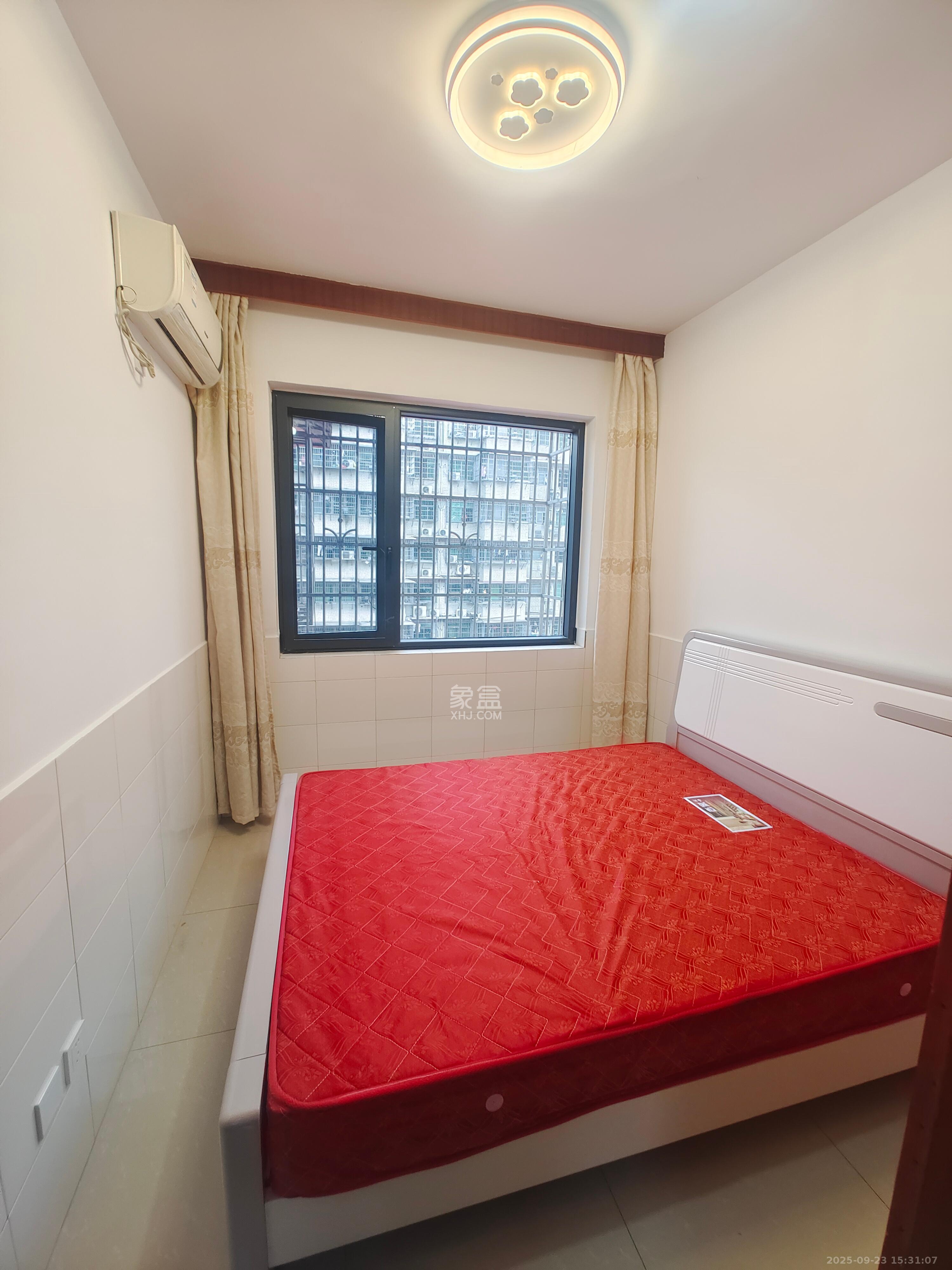 裕民小区 2室1厅1卫 1800.00元/月 裕民小区 2室1厅1卫 1800.00元/月室内图