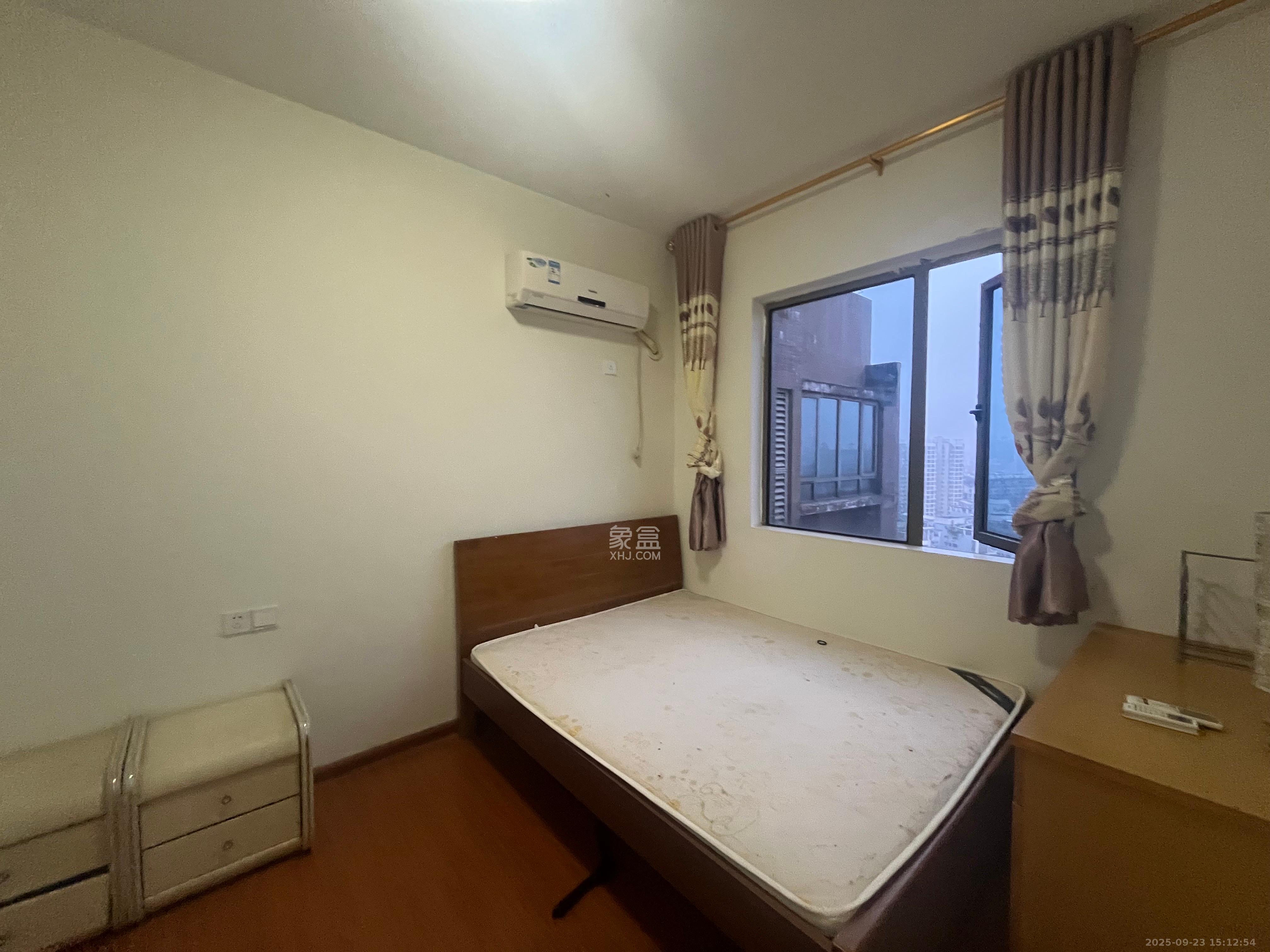 富兴嘉城(富兴汇中央) 2室2厅1卫 1900.0元/月 富兴嘉城(富兴汇中央) 2室2厅1卫 1900.0元/月室内图