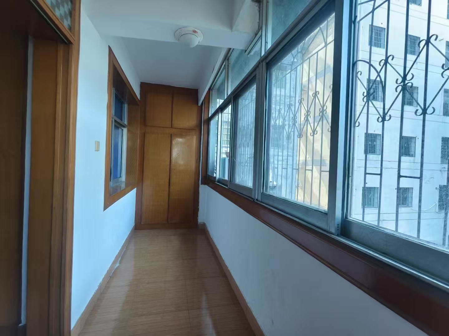 菊苑小区西区 3室1厅1卫 32.8万 菊苑小区西区 3室1厅1卫 32.8万客厅