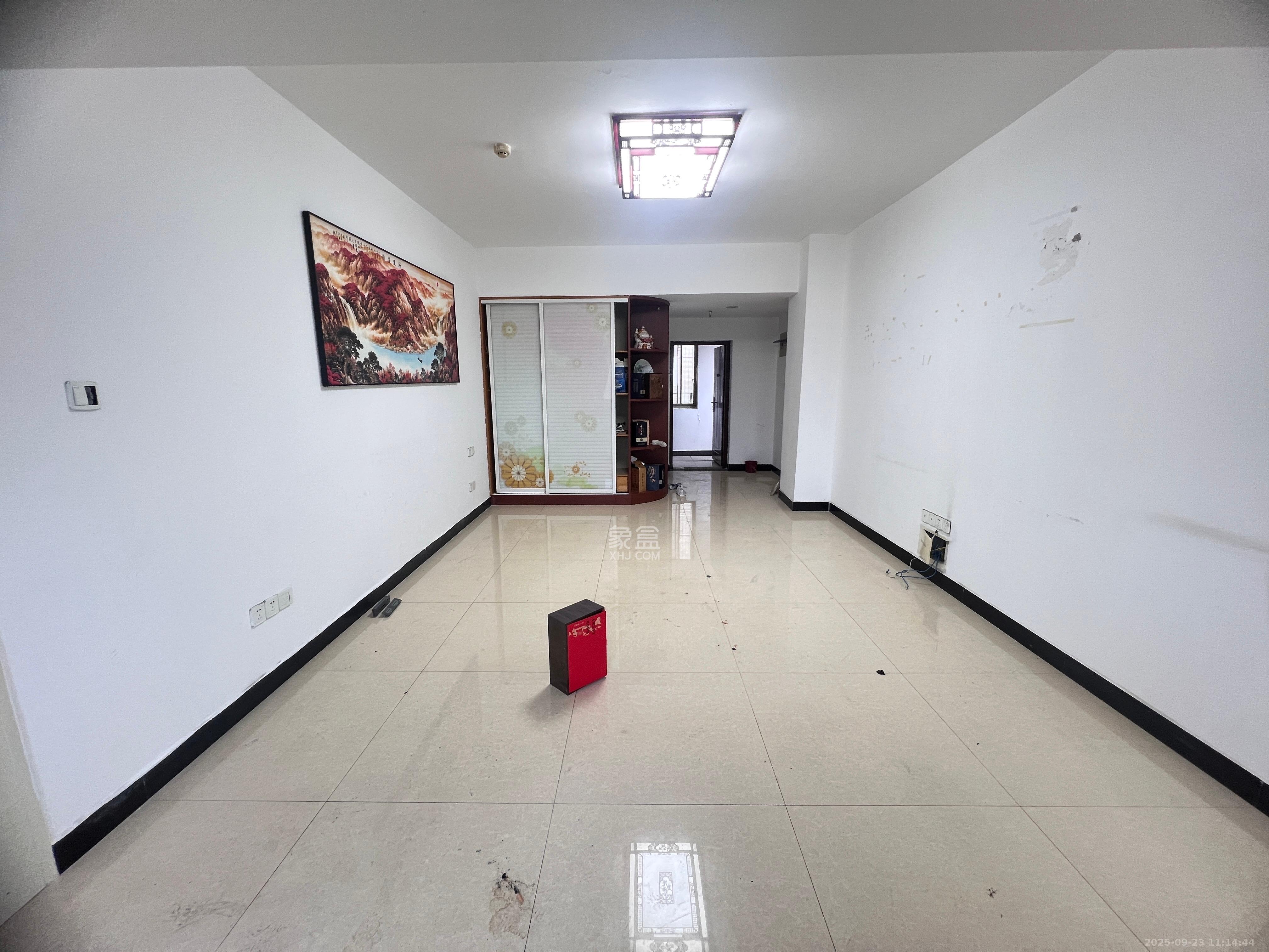 汇达国际公馆（汇达大厦）  1室0厅1卫    1400.0元/月室内图