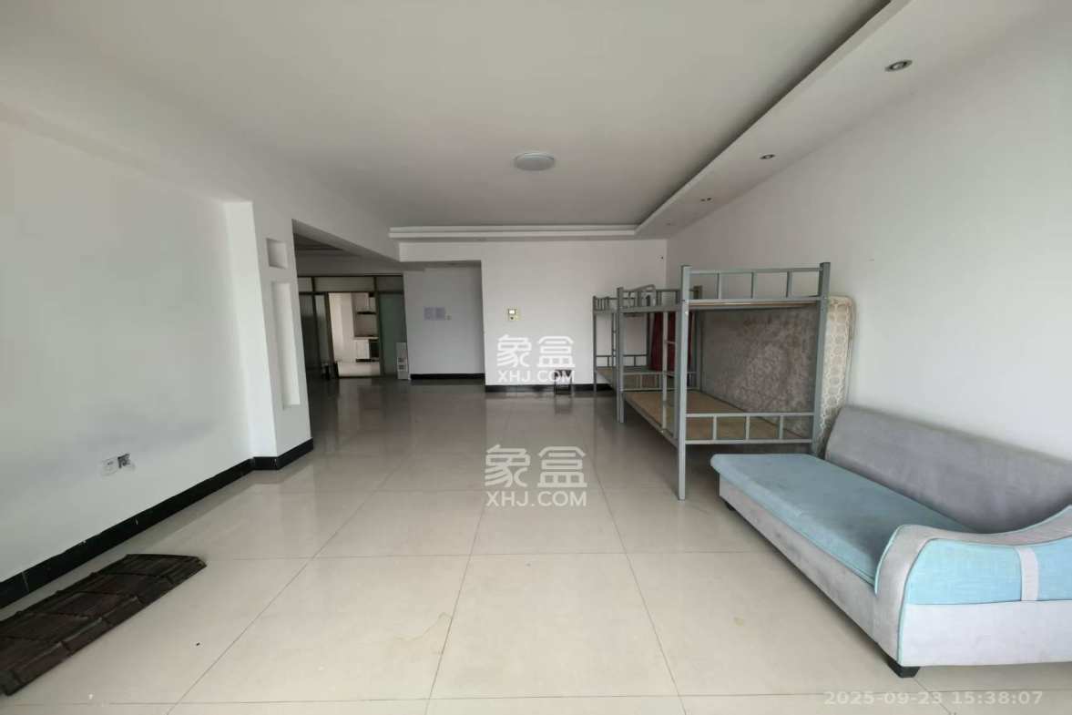 长宝1667 3室2厅2卫 4800.0元/月 长宝1667 3室2厅2卫 4800.0元/月室内图