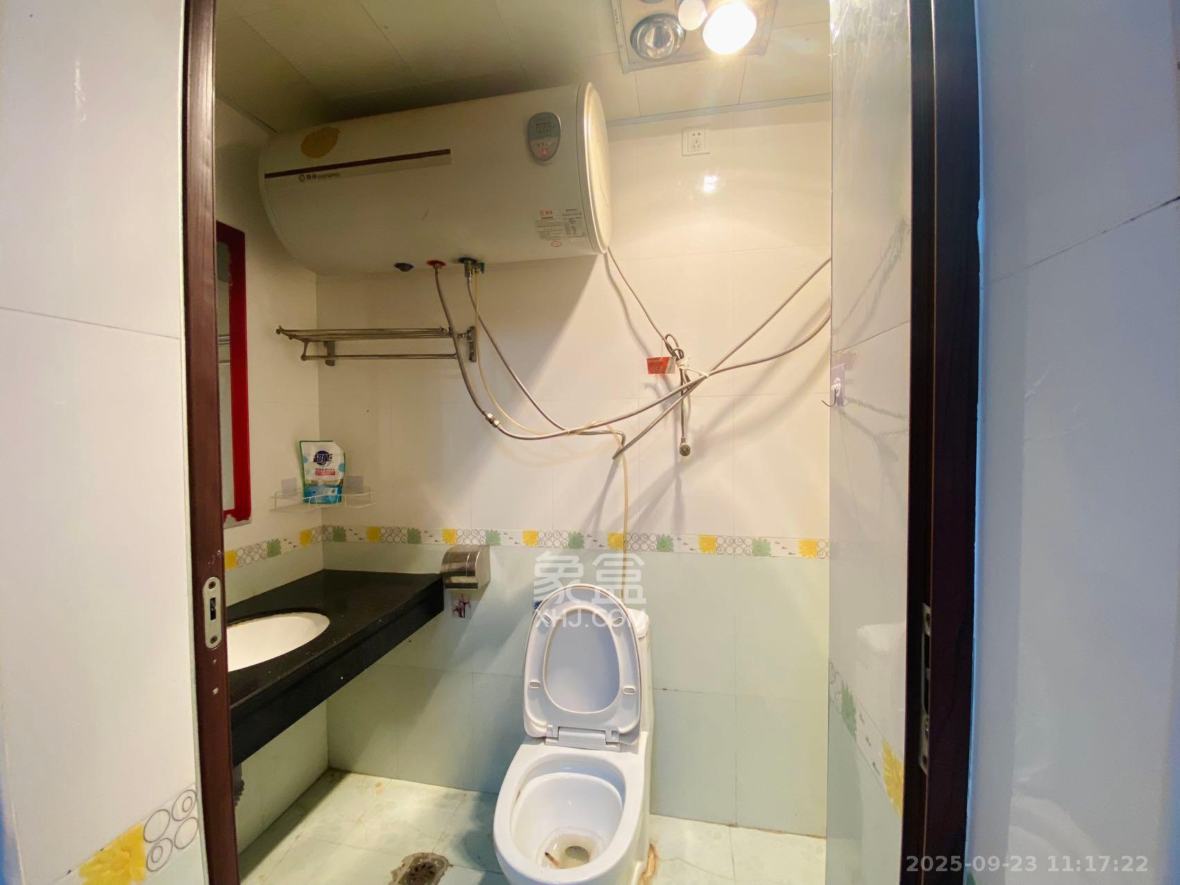 上河国际A座 1室1厅1卫 1400.0元/月 上河国际A座 1室1厅1卫 1400.0元/月室内图