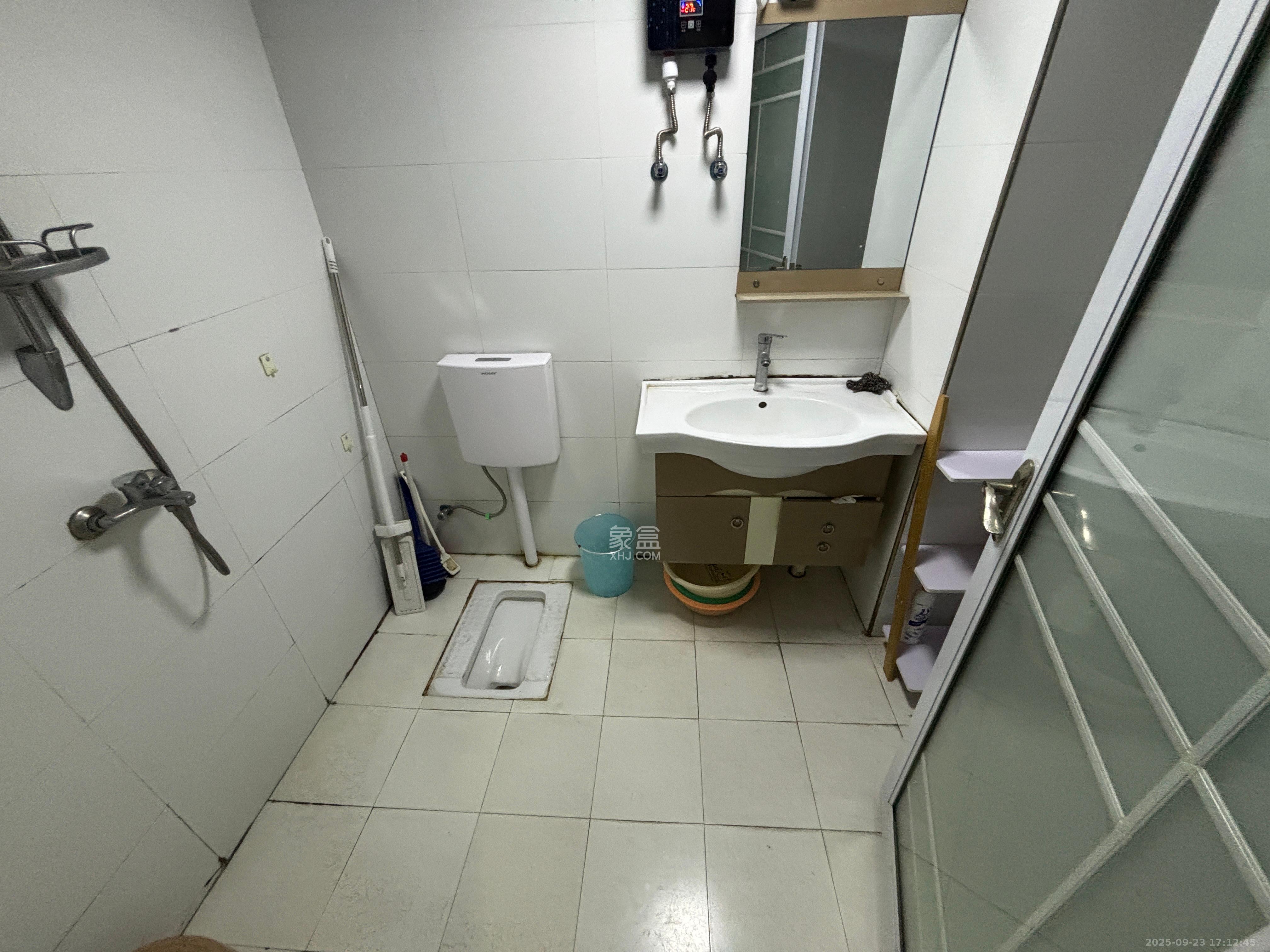 东宸19公馆 1室1厅1卫 2000.0元/月 东宸19公馆 1室1厅1卫 2000.0元/月室内图