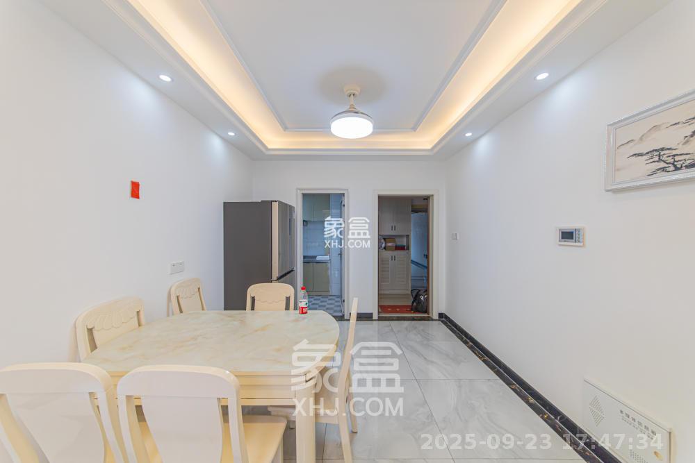 凯富南方鑫城 3室2厅1卫 2400.0元/月 凯富南方鑫城 3室2厅1卫 2400.0元/月室内图