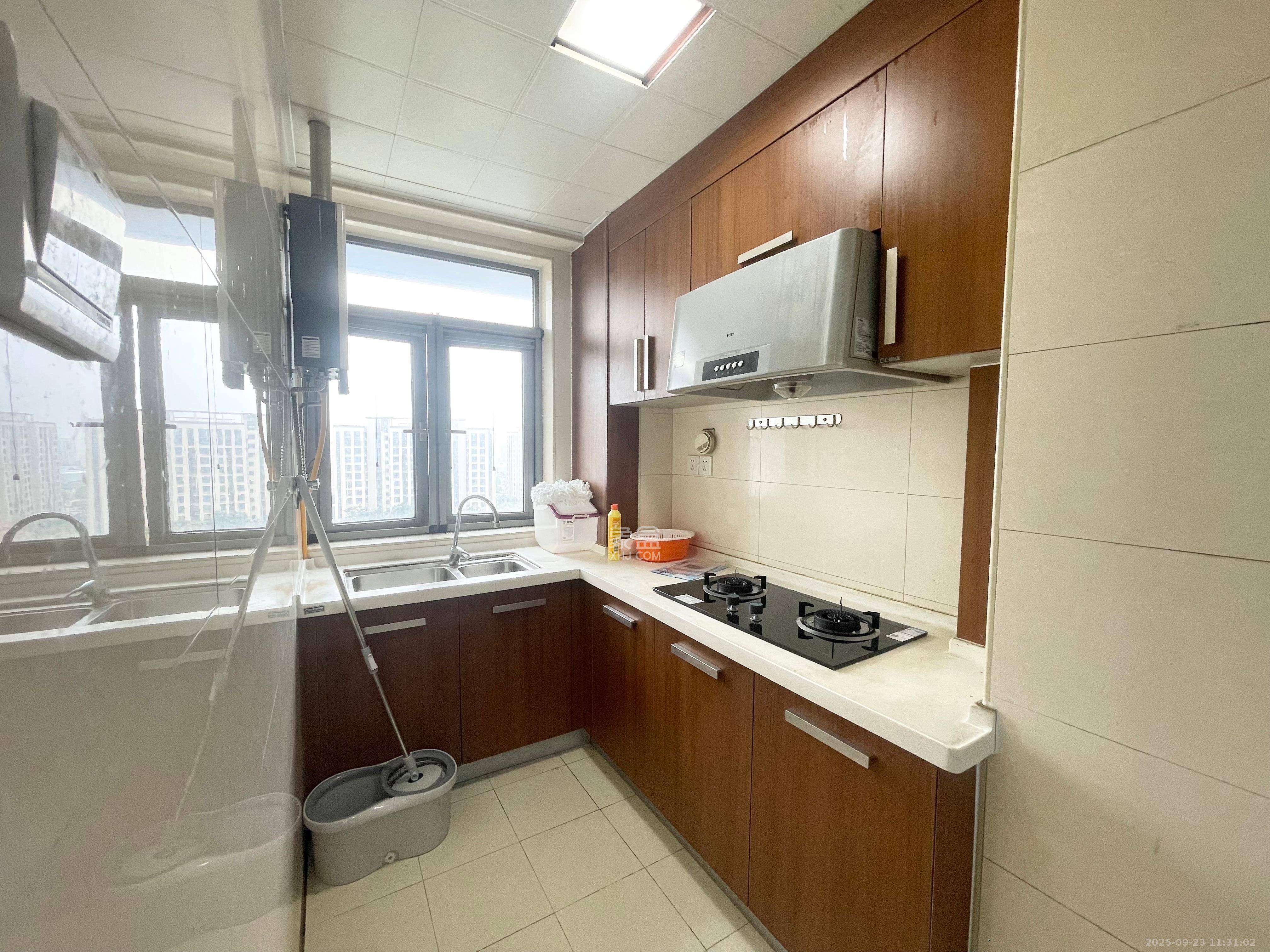 环宇天地、中海地产(中信城市广场二期) 2室1厅1卫 1700.0元/月 环宇天地、中海地产(中信城市广场二期) 2室1厅1卫 1700.0元/月室内图