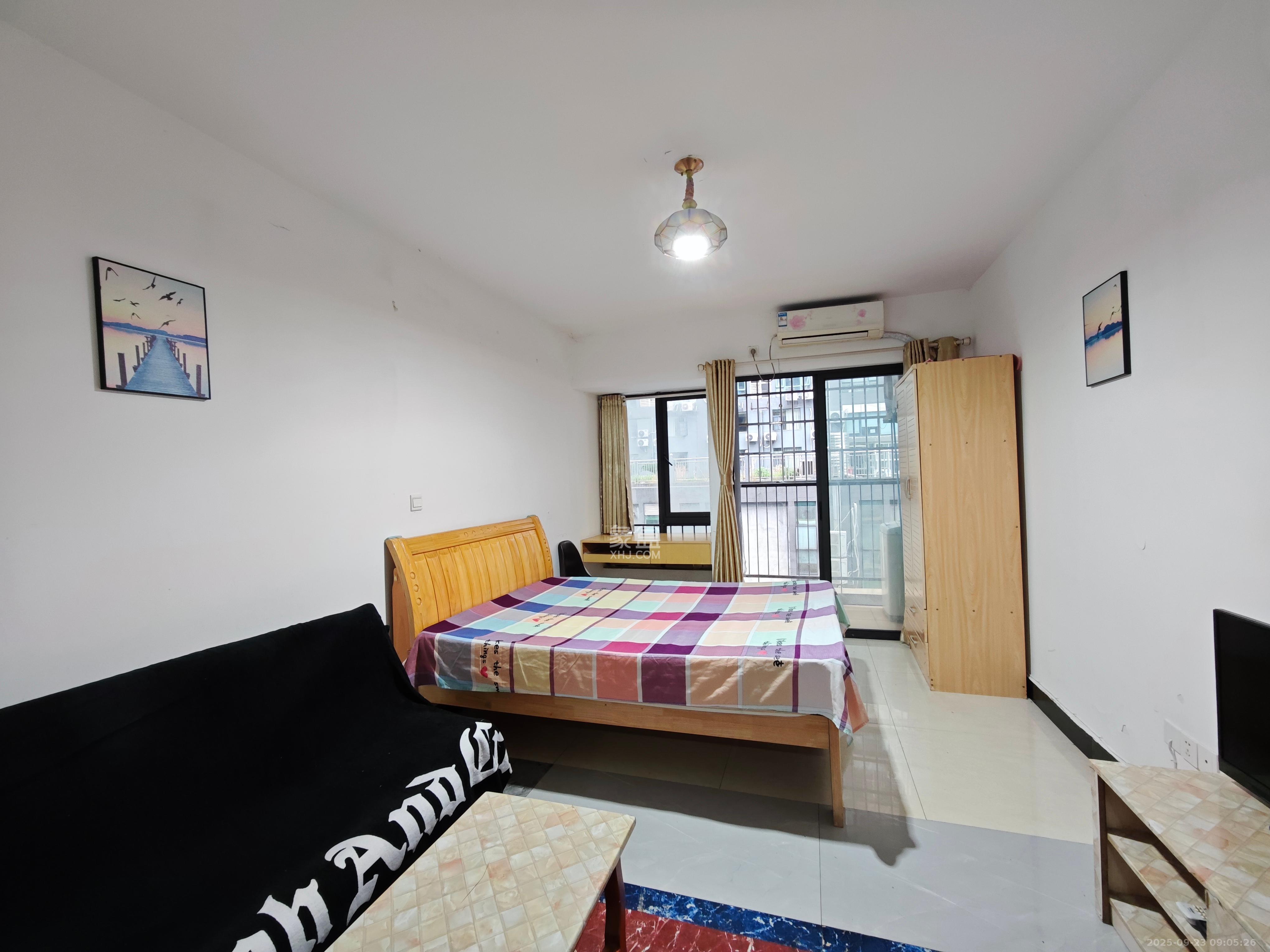 万科金色家园  1室1厅1卫    1200.0元/月 万科金色家园  1室1厅1卫    1200.0元/月