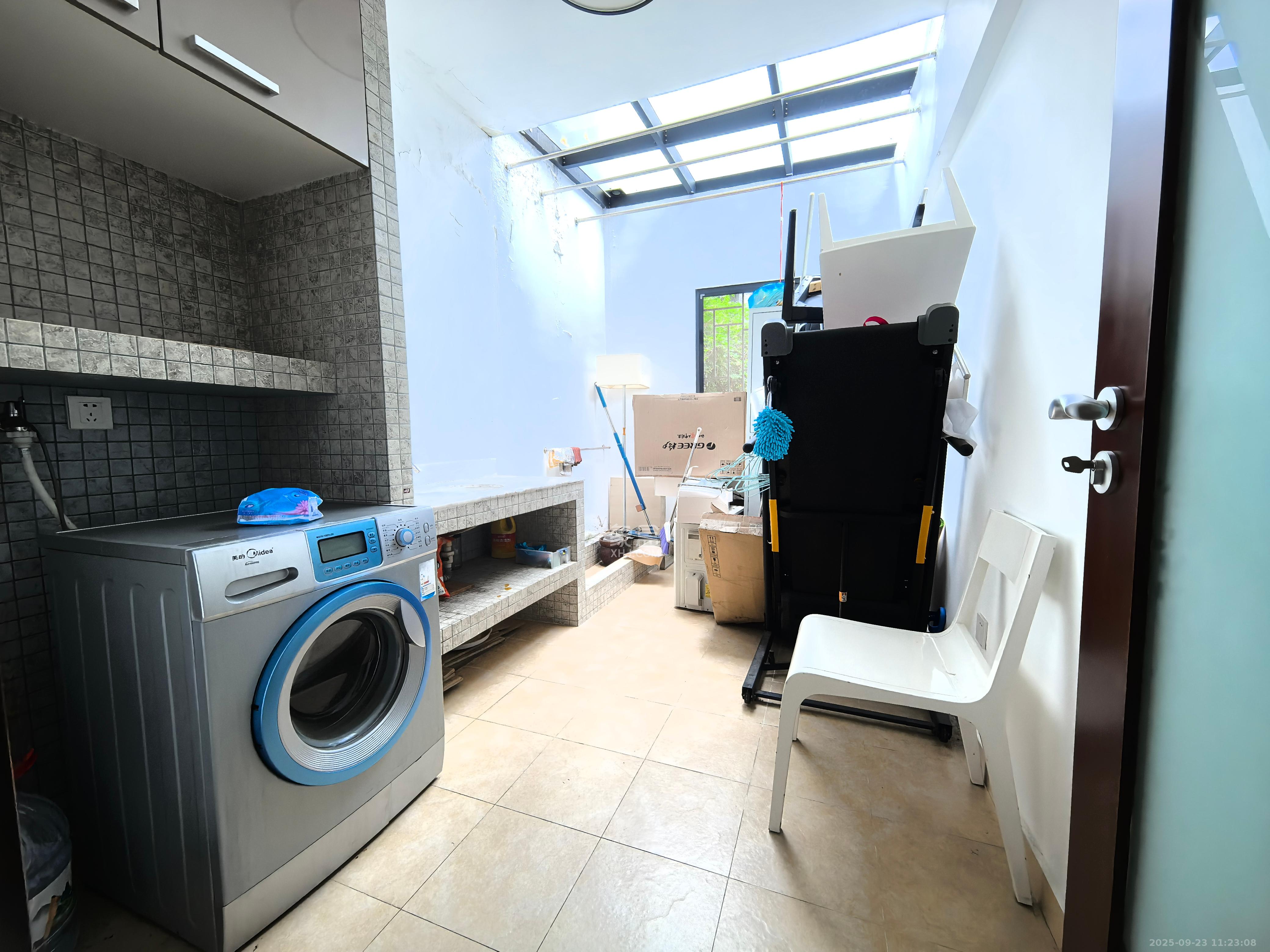 万科城 5室2厅2卫 10000.0元/月 万科城 5室2厅2卫 10000.0元/月室内图