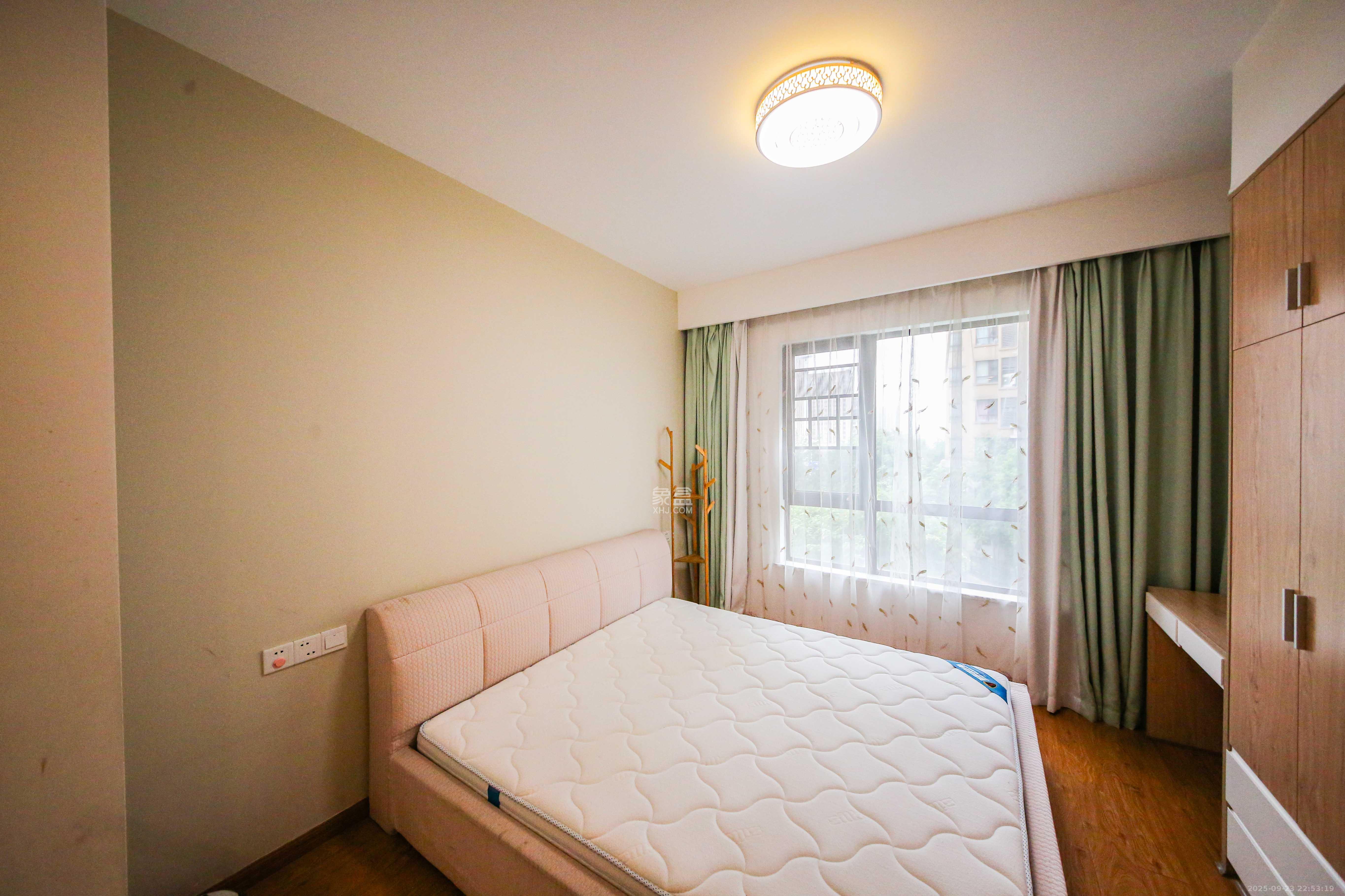 奥林匹克花园贡院二期  4室2厅2卫    130.0万卧室