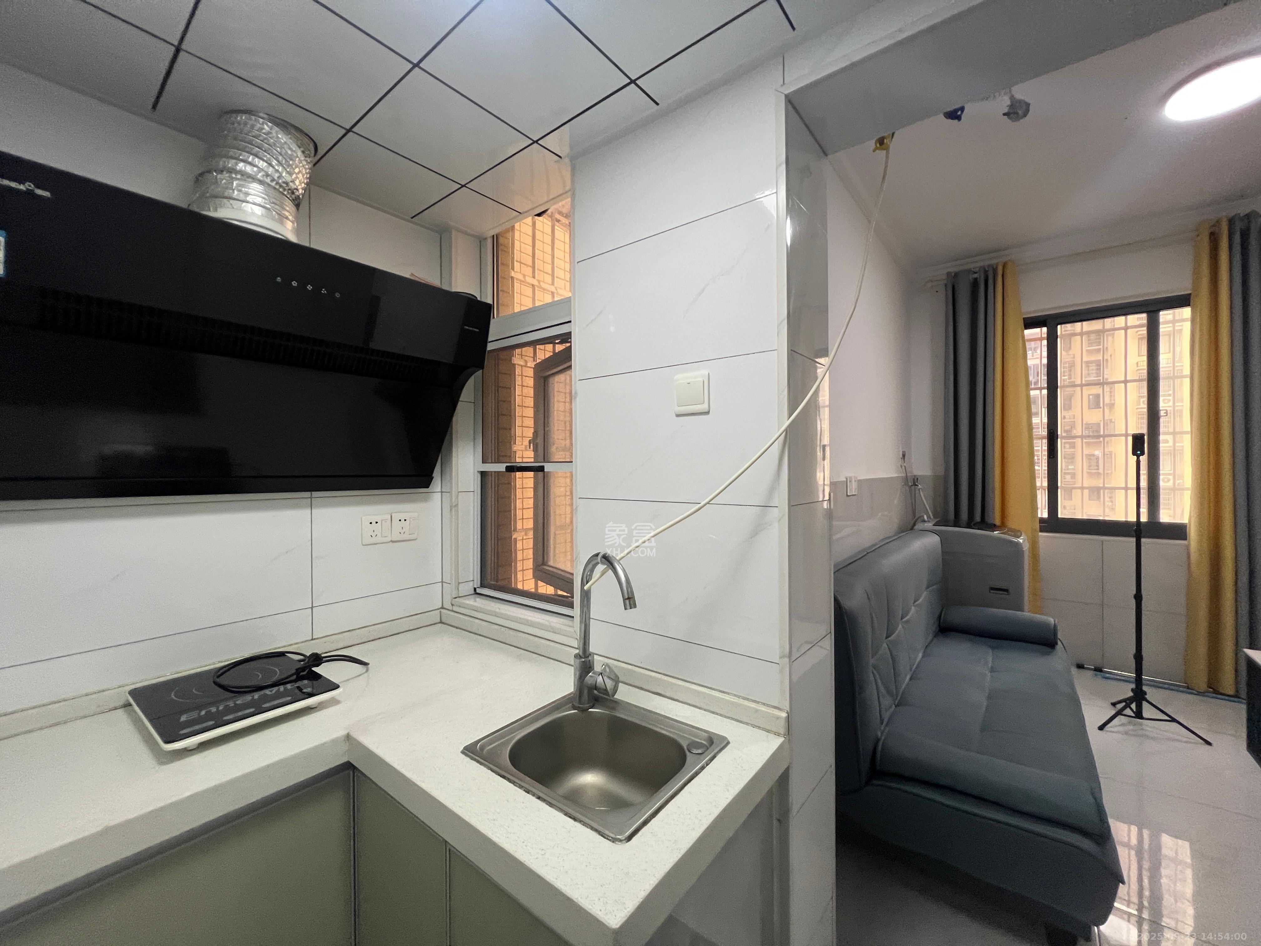 星城新宇川河苑 1室1厅1卫 1150.0元/月 星城新宇川河苑 1室1厅1卫 1150.0元/月室内图