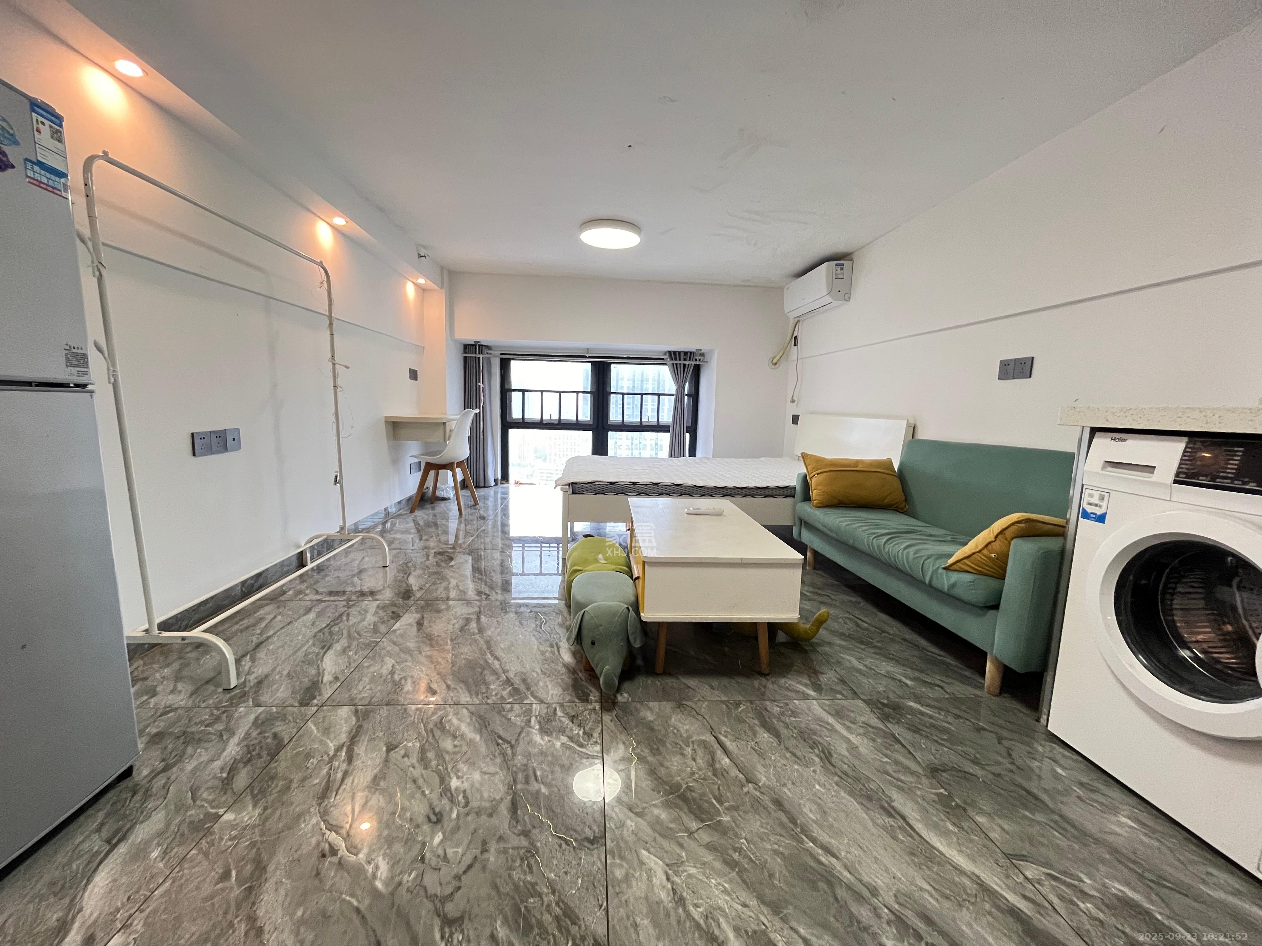 龙湖新壹城 1室1厅1卫 1300.0元/月 龙湖新壹城 1室1厅1卫 1300.0元/月室内图