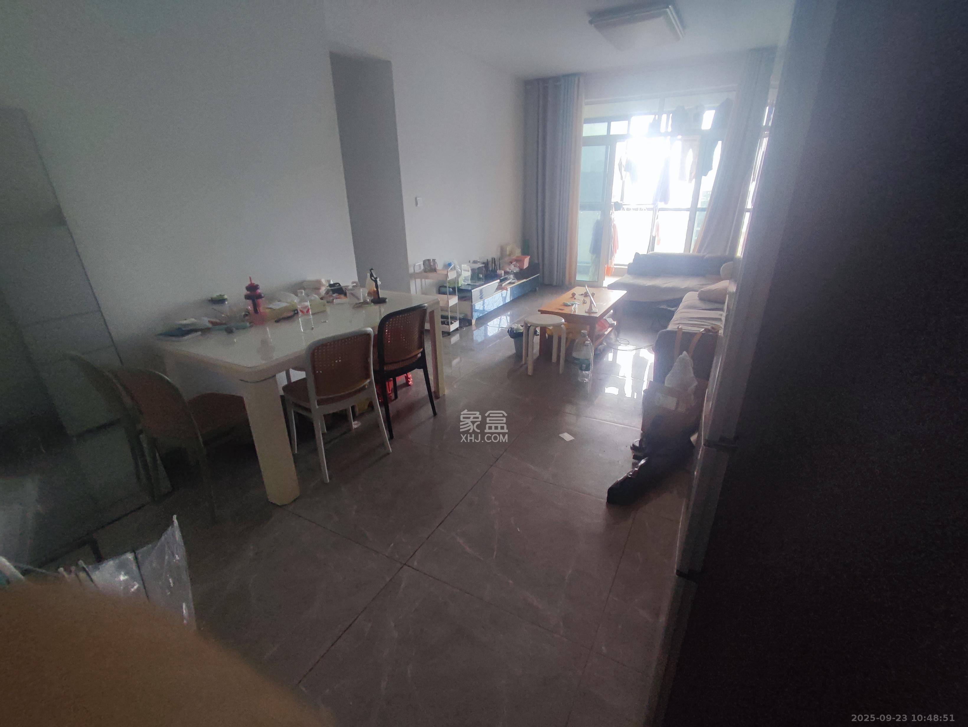 美麓阳光  2室2厅1卫    2500.0元/月